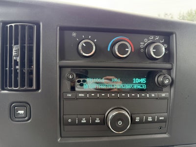 2024 Chevrolet Express Cutaway 3500 1WT