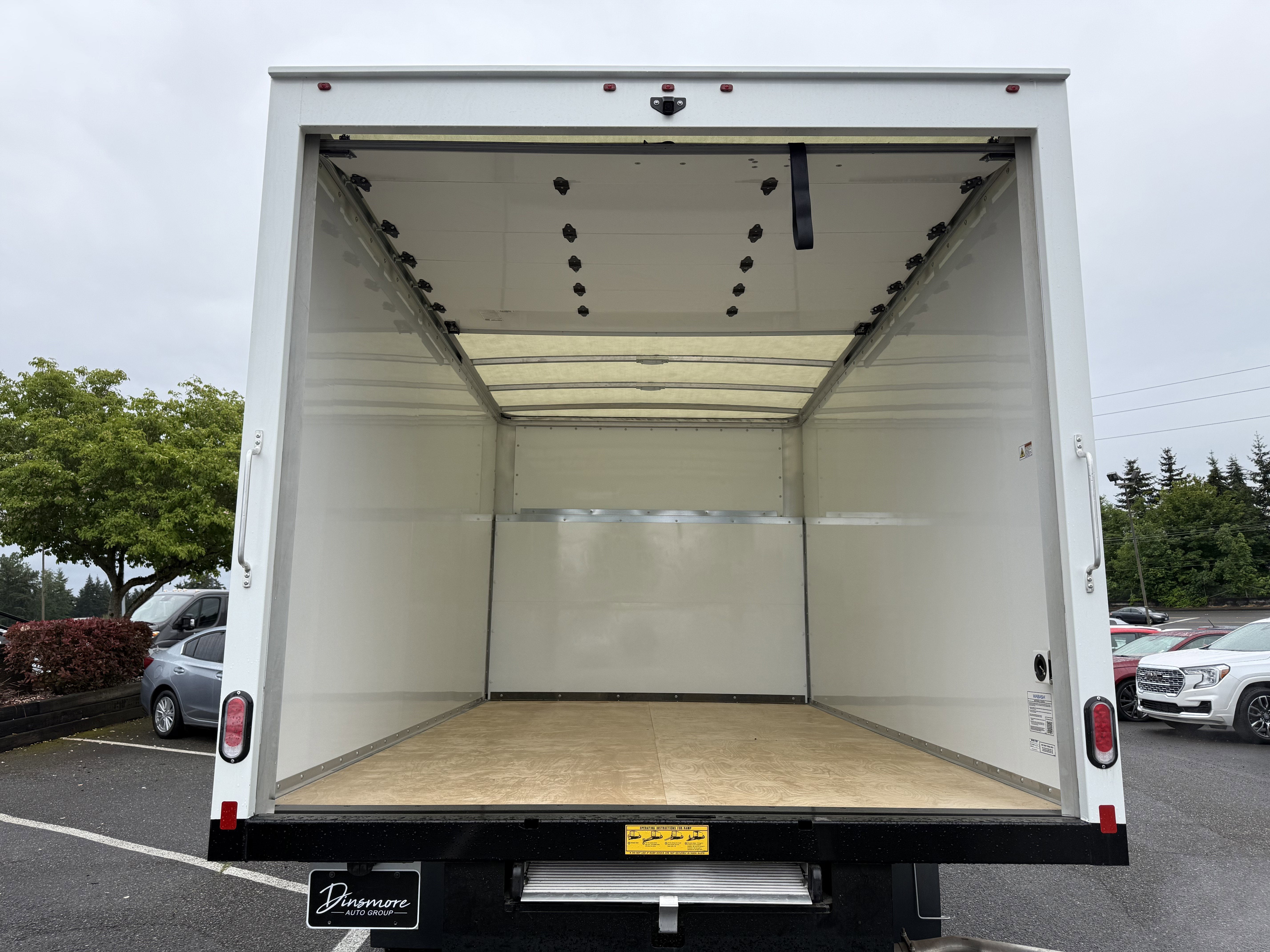 2024 Chevrolet Express Cutaway 3500 1WT