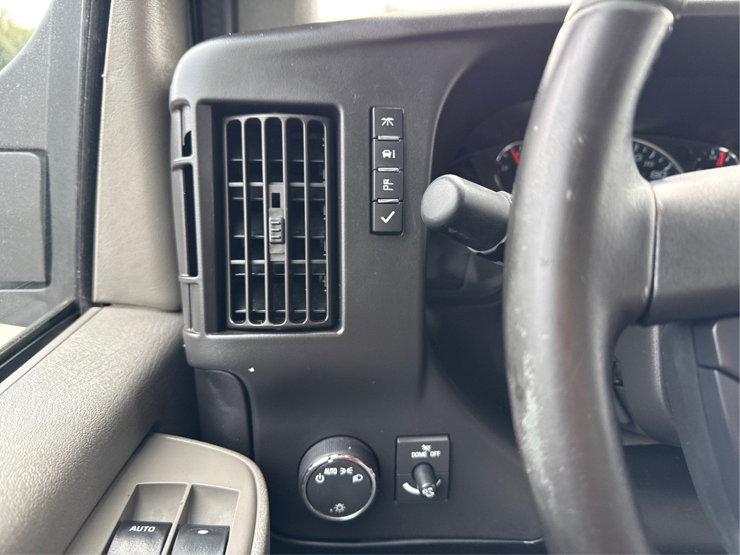 2020 Chevrolet Express Cutaway 3500 Work Van