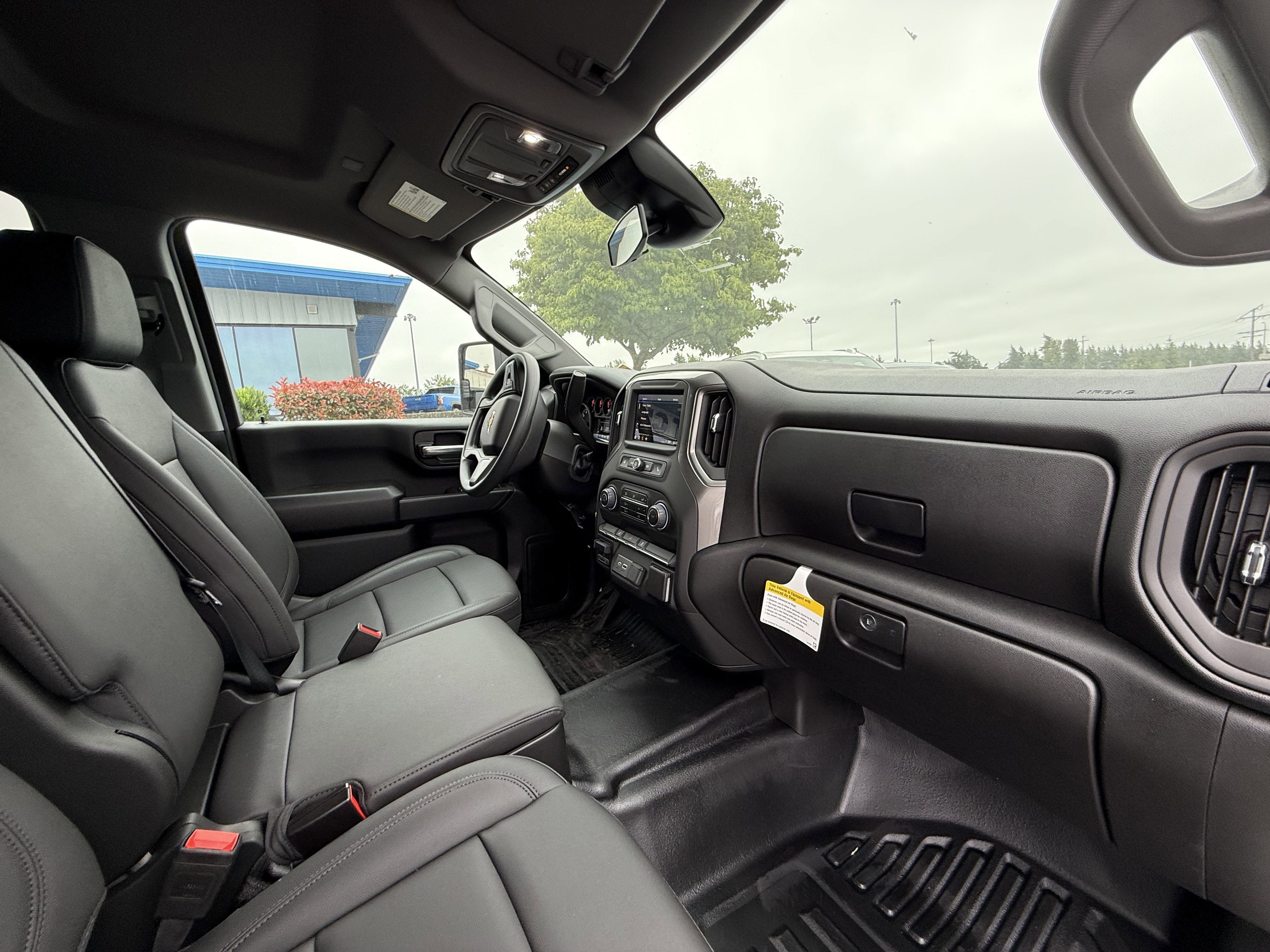 2025 Chevrolet Silverado 3500 HD Chassis Cab Work Truck