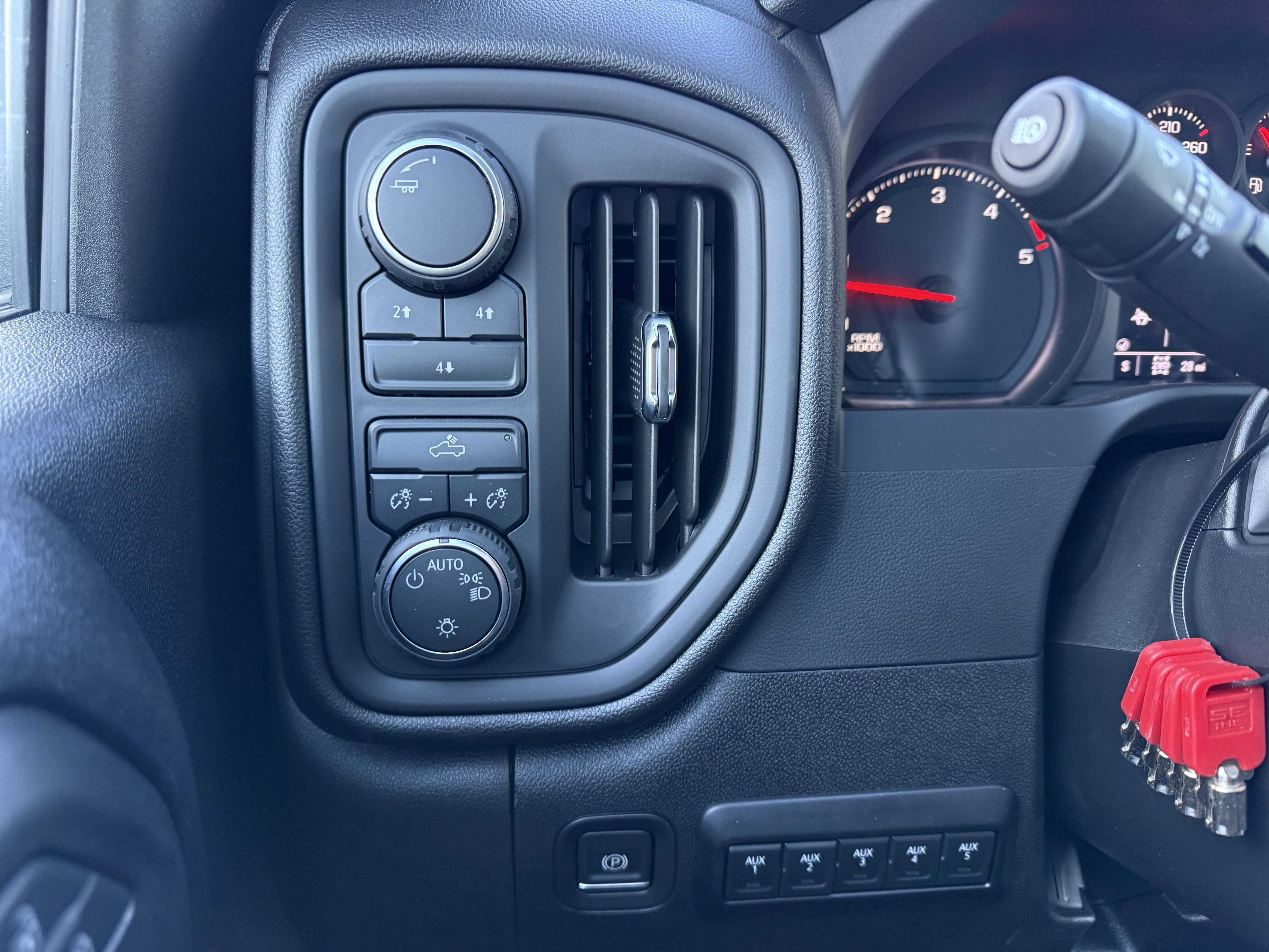 2025 Chevrolet Silverado 3500 HD Chassis Cab Work Truck