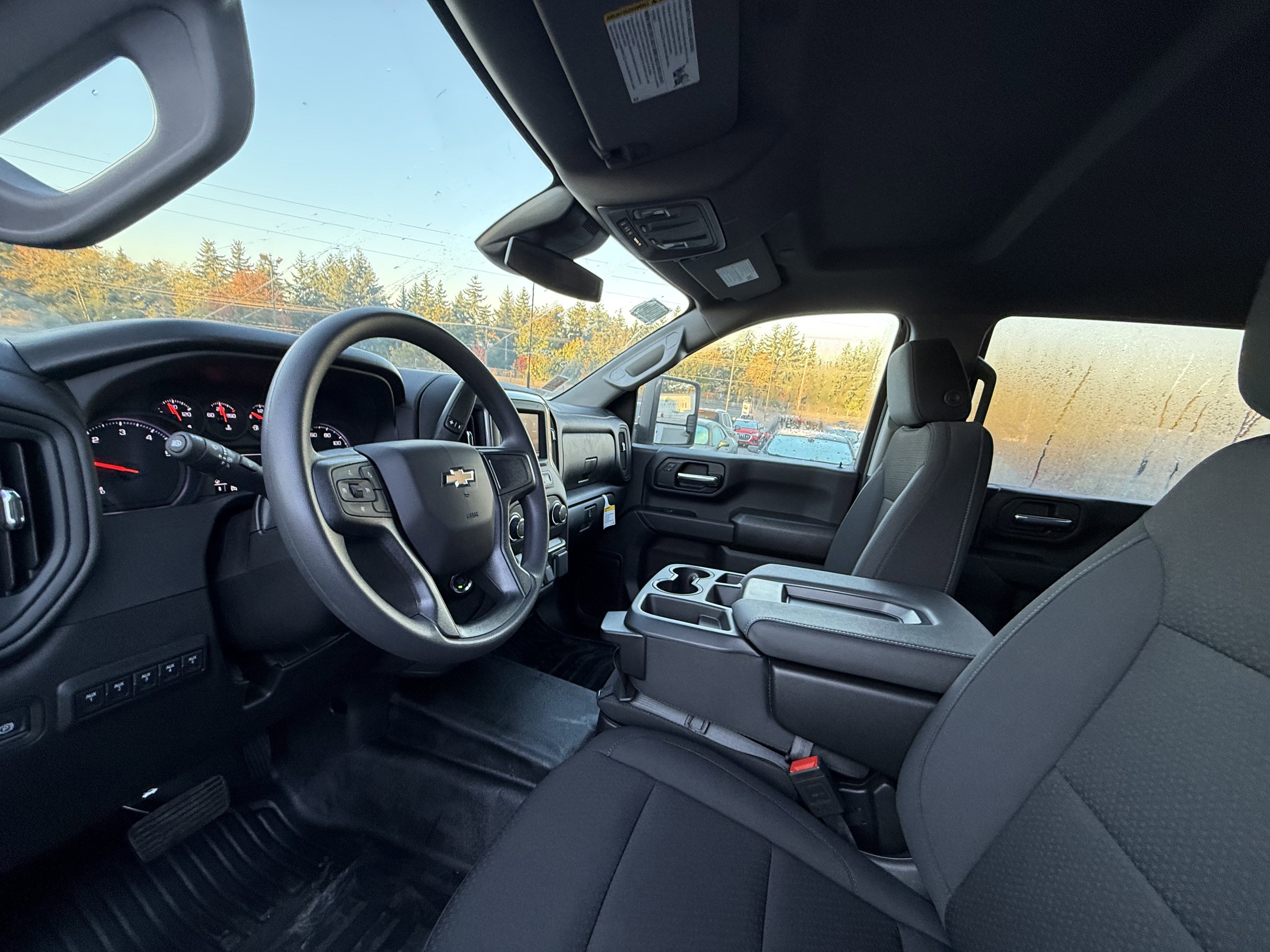 2025 Chevrolet Silverado 3500 HD Chassis Cab Work Truck