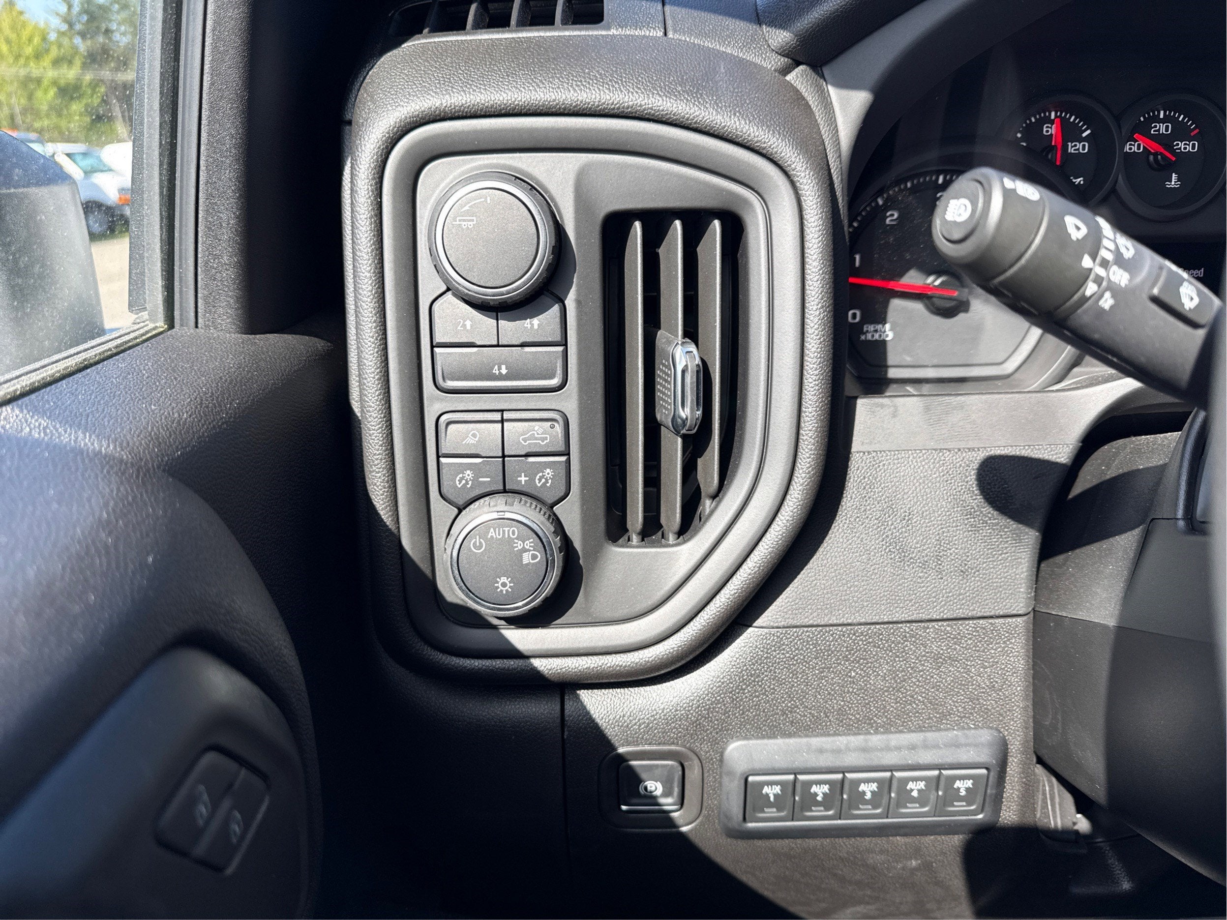 2025 Chevrolet Silverado 3500 HD WT