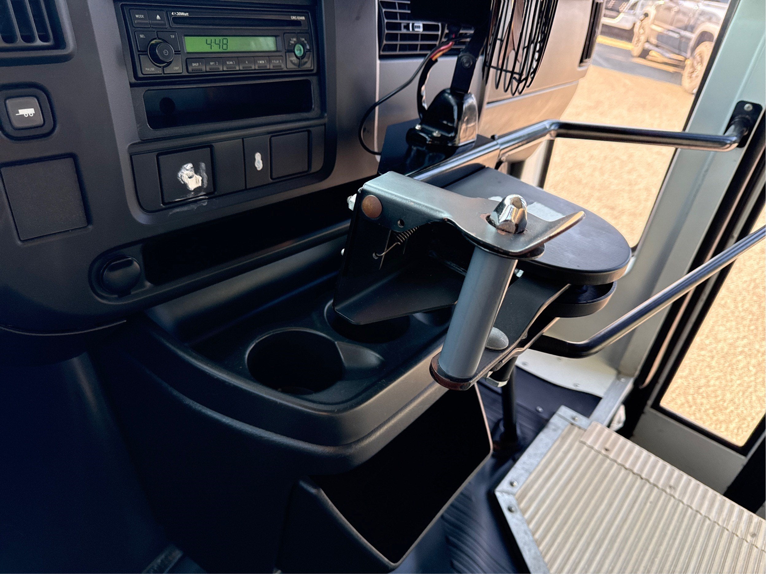 2005 Chevrolet Express Cutaway 3500 C6Y