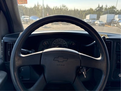 2005 Chevrolet Express Cutaway 3500 C6Y