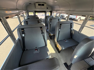 2005 Chevrolet Express Cutaway 3500 C6Y