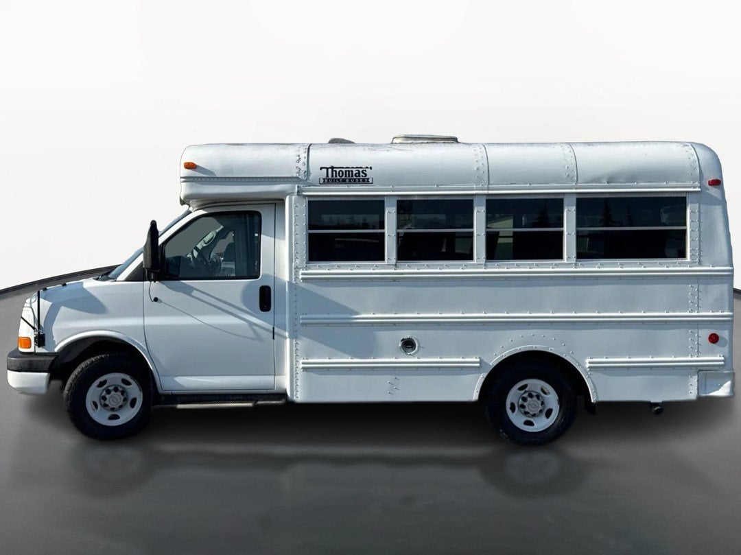 2005 Chevrolet Express Cutaway 3500 C6Y