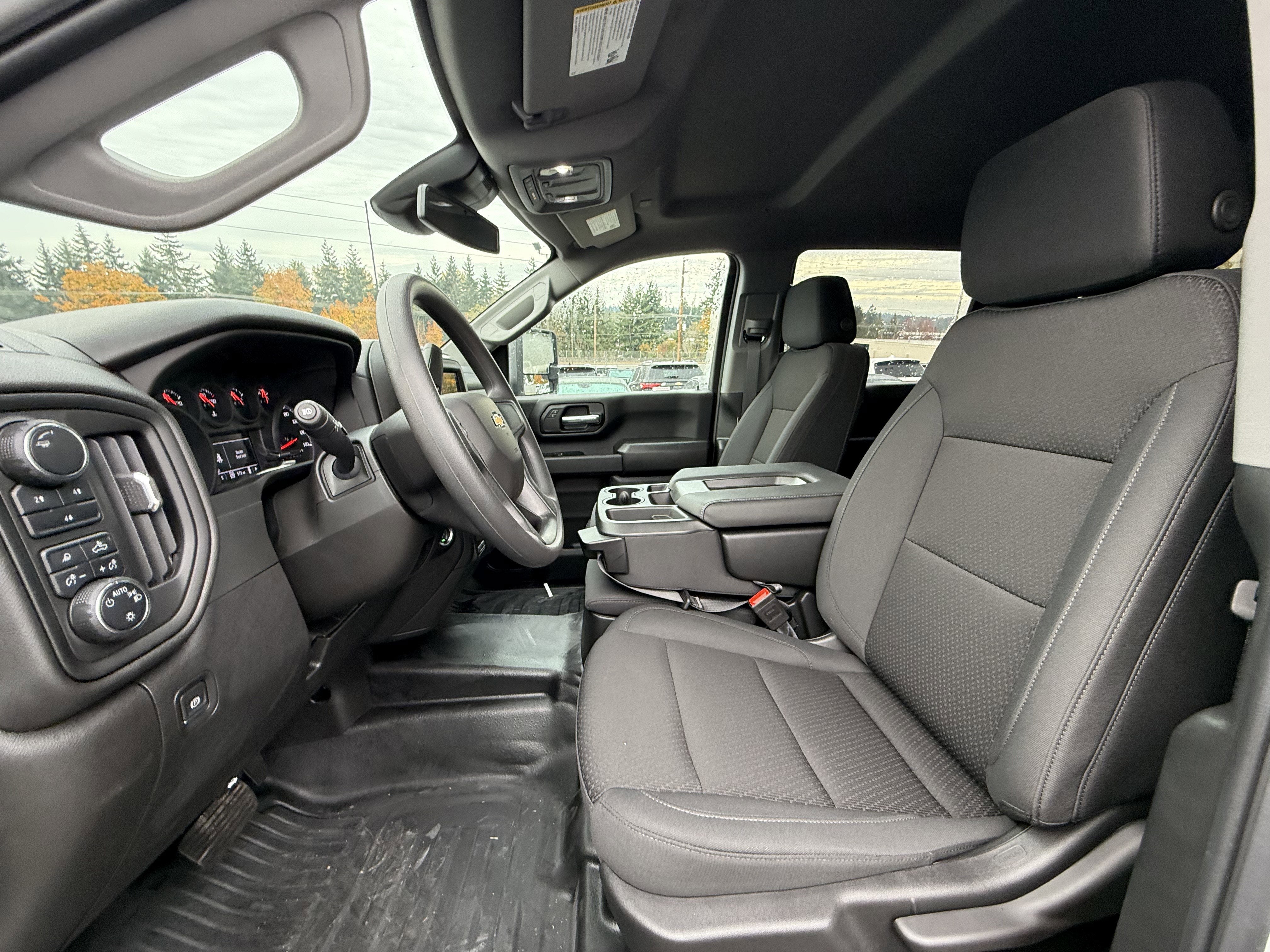 2025 Chevrolet Silverado 3500 HD WT