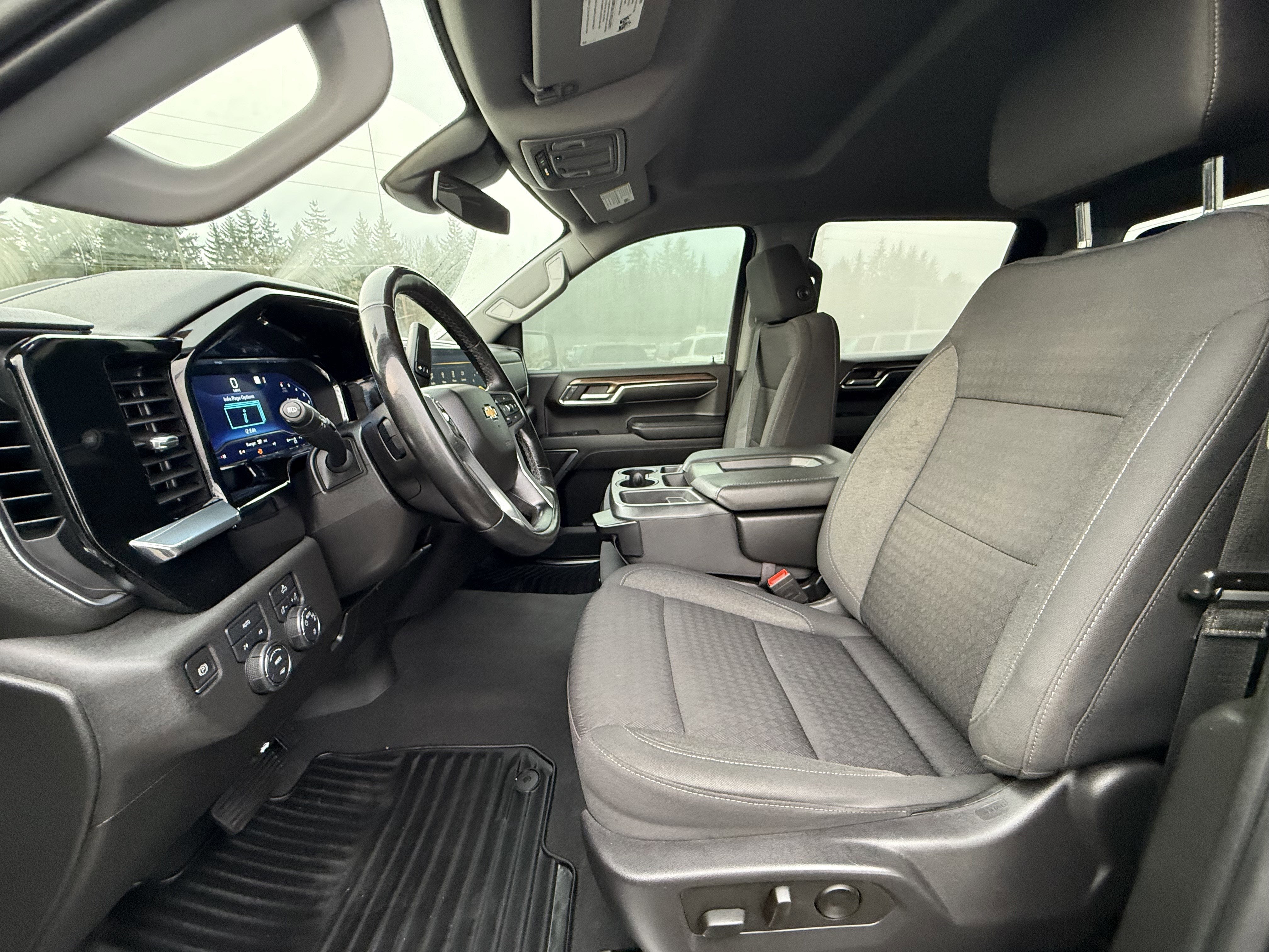 2023 Chevrolet Silverado 1500 LT (2FL)