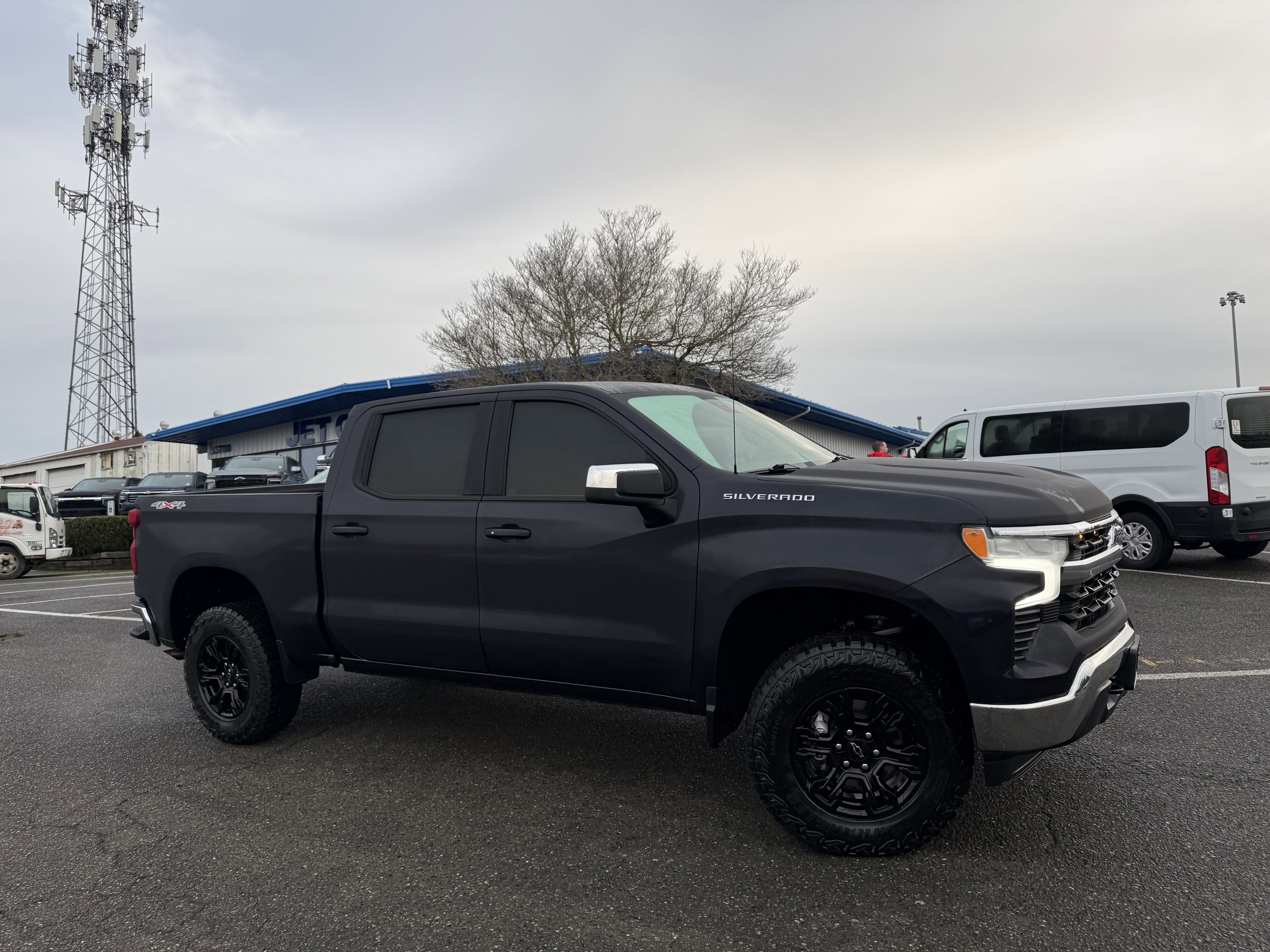 2023 Chevrolet Silverado 1500 LT (2FL)