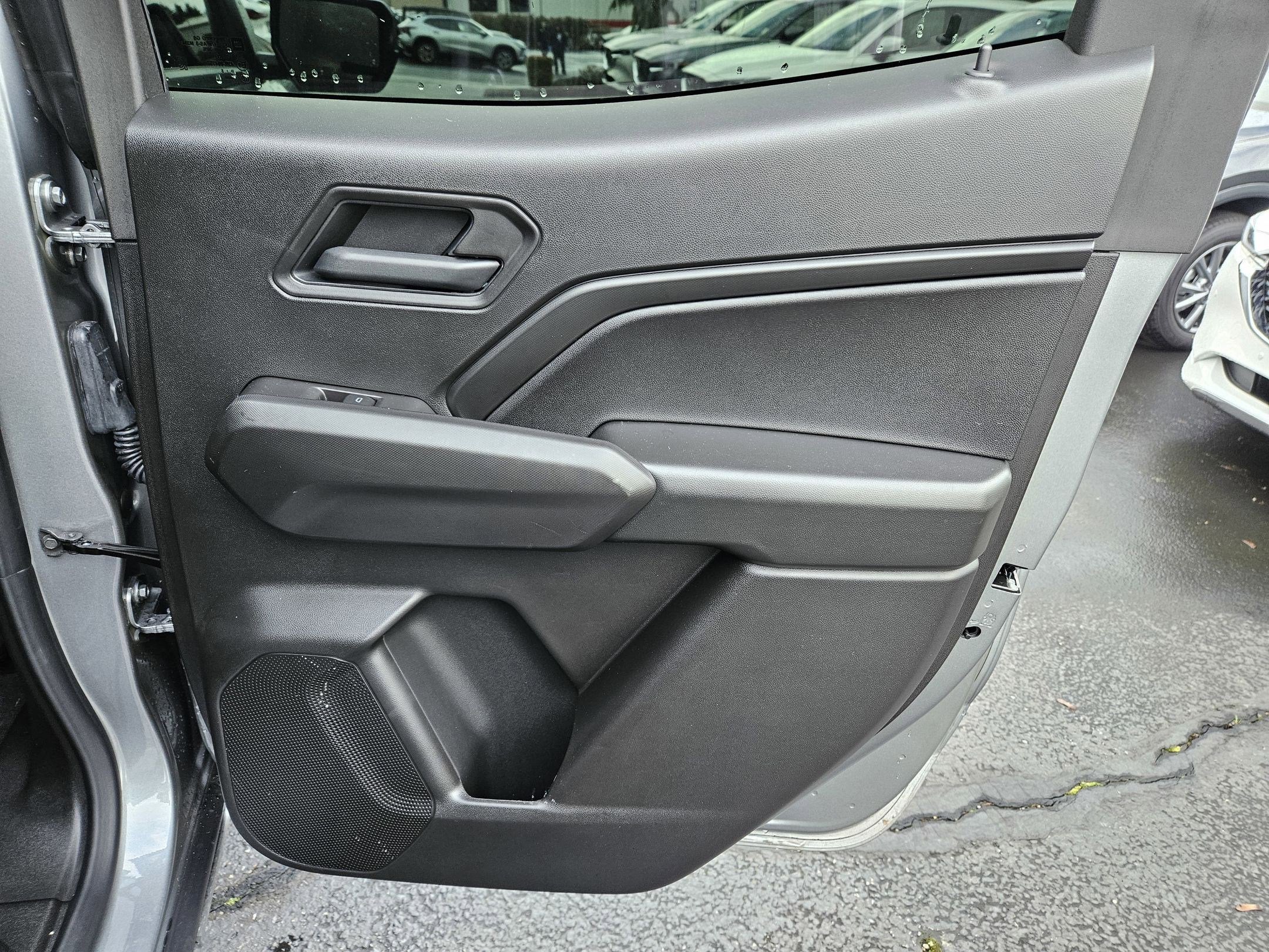 2025 Chevrolet Colorado WT/LT