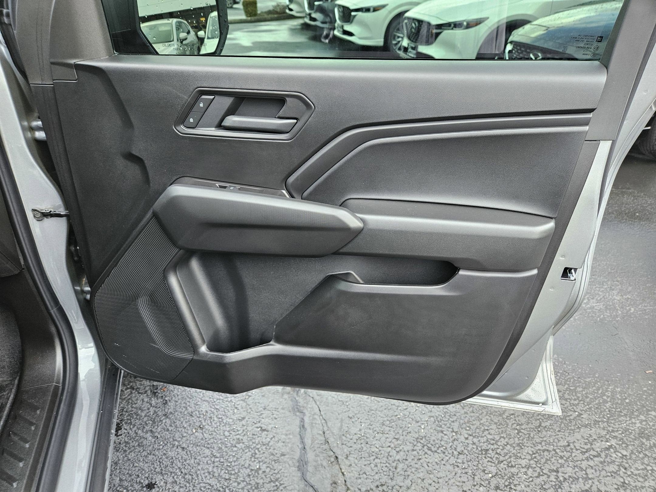 2025 Chevrolet Colorado WT/LT