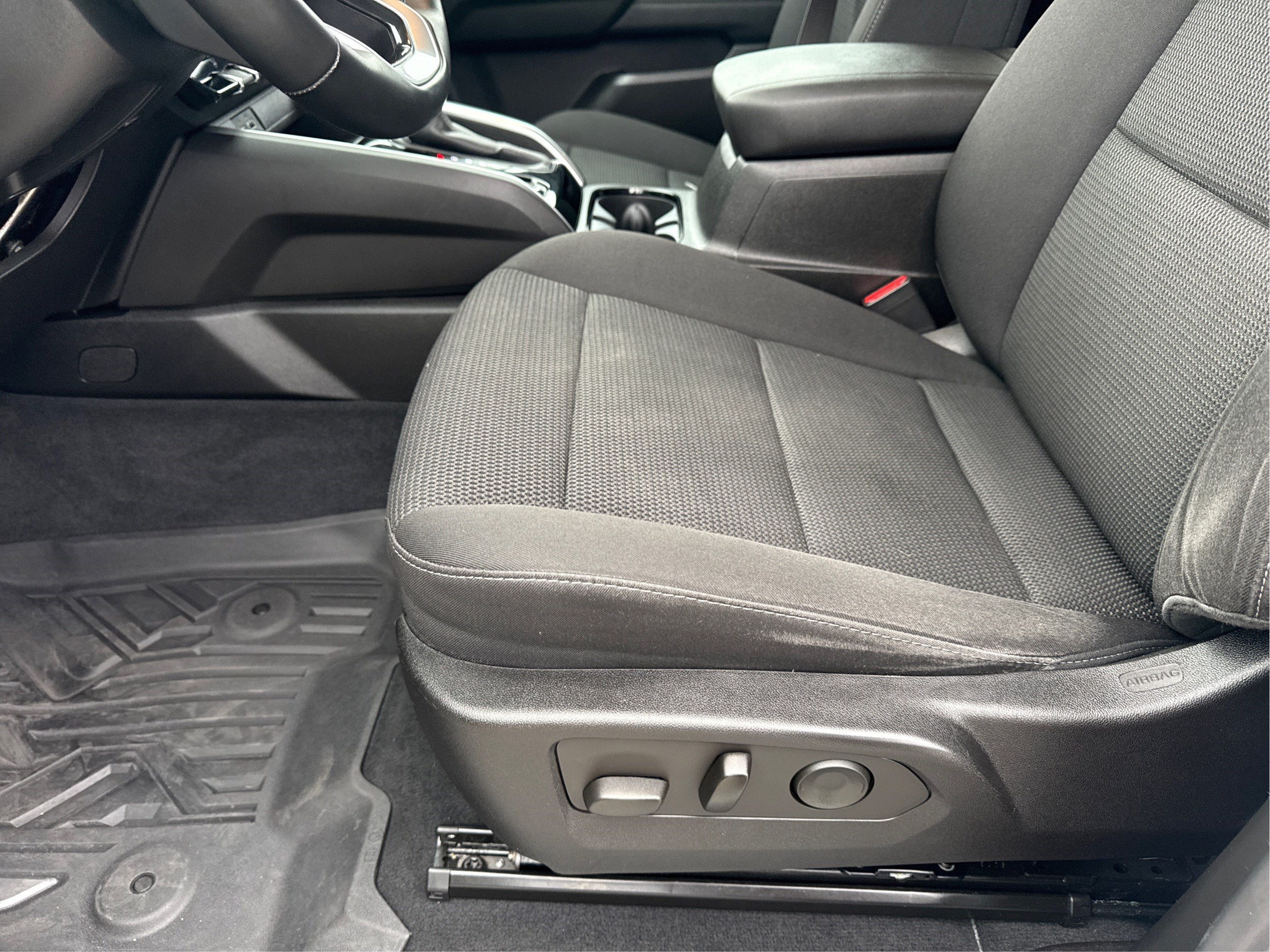 2023 Chevrolet Colorado 4WD LT