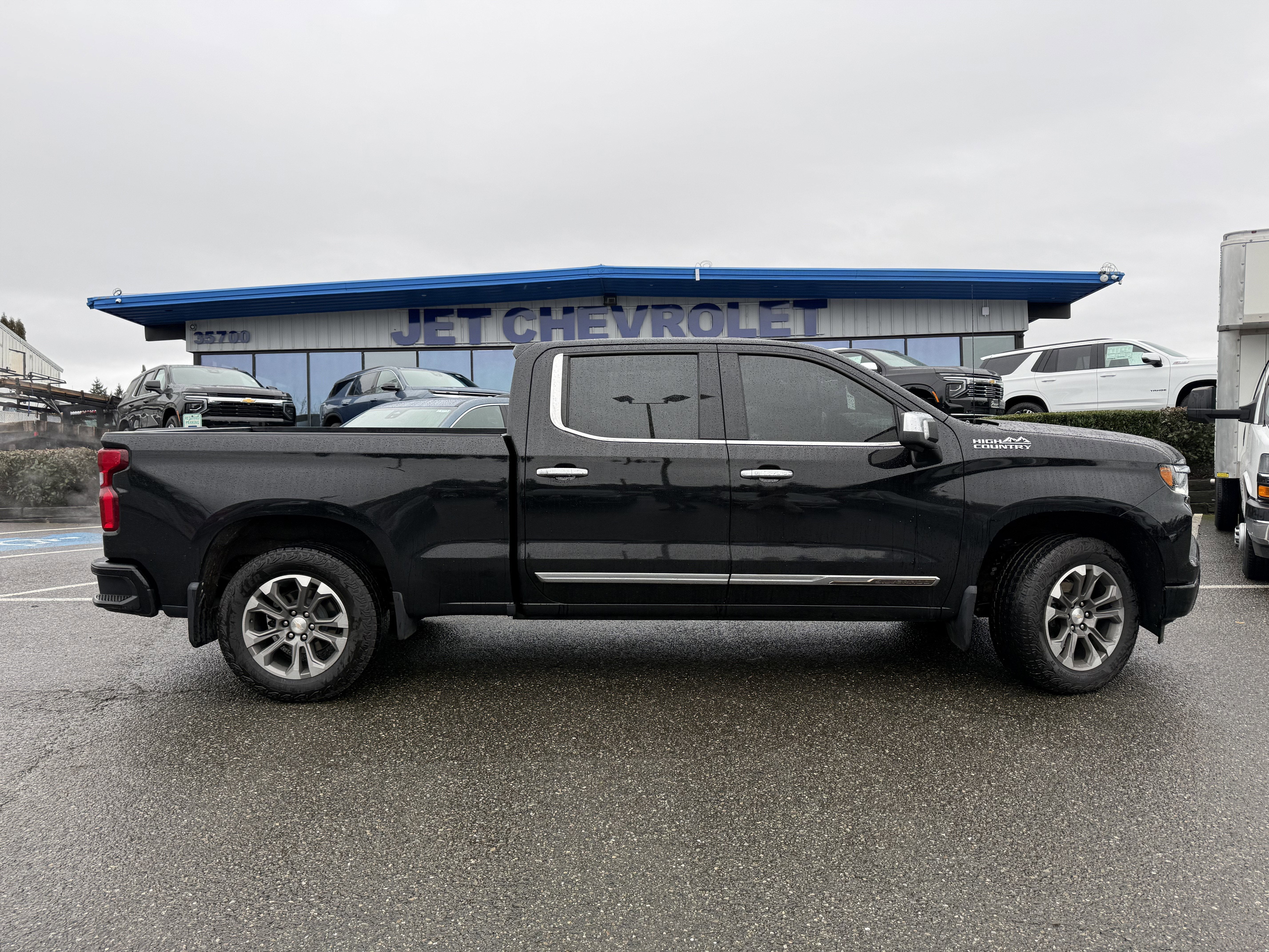 2022 Chevrolet Silverado 1500 High Country