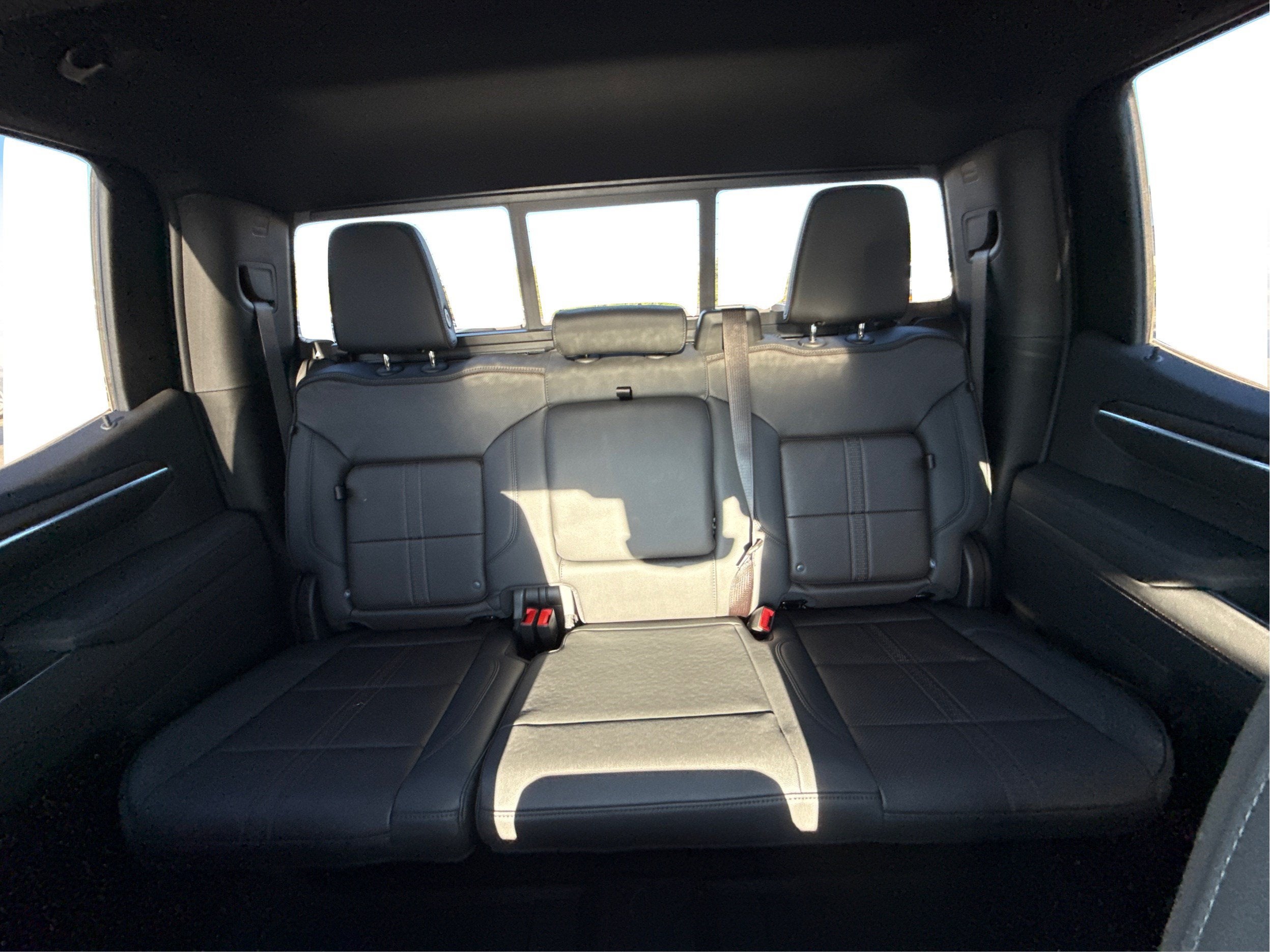 2026 Chevrolet Silverado 1500 High Country - Photo 12