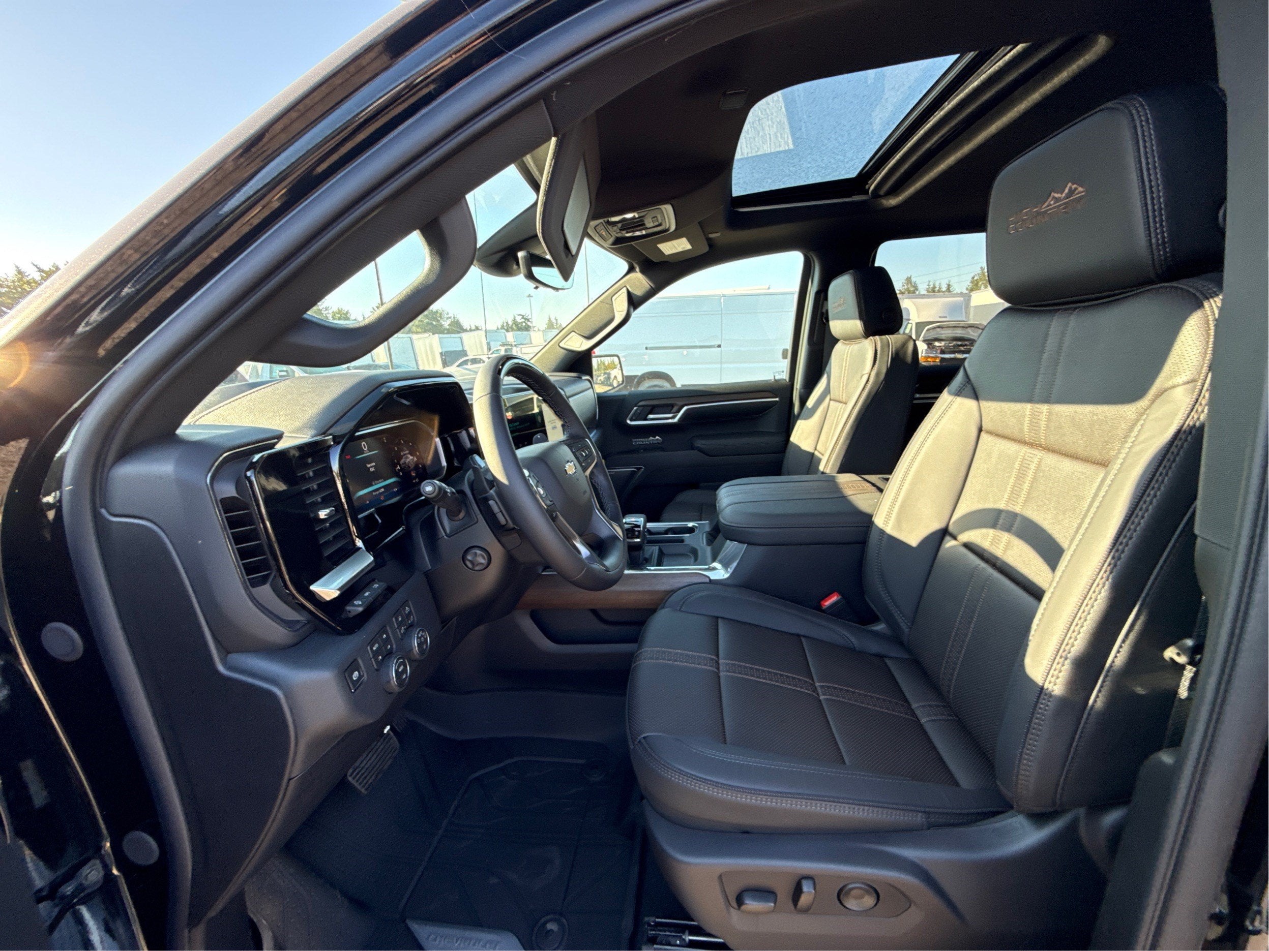 2026 Chevrolet Silverado 1500 High Country - Photo 9