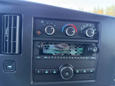 2025 Chevrolet Express Cargo WT