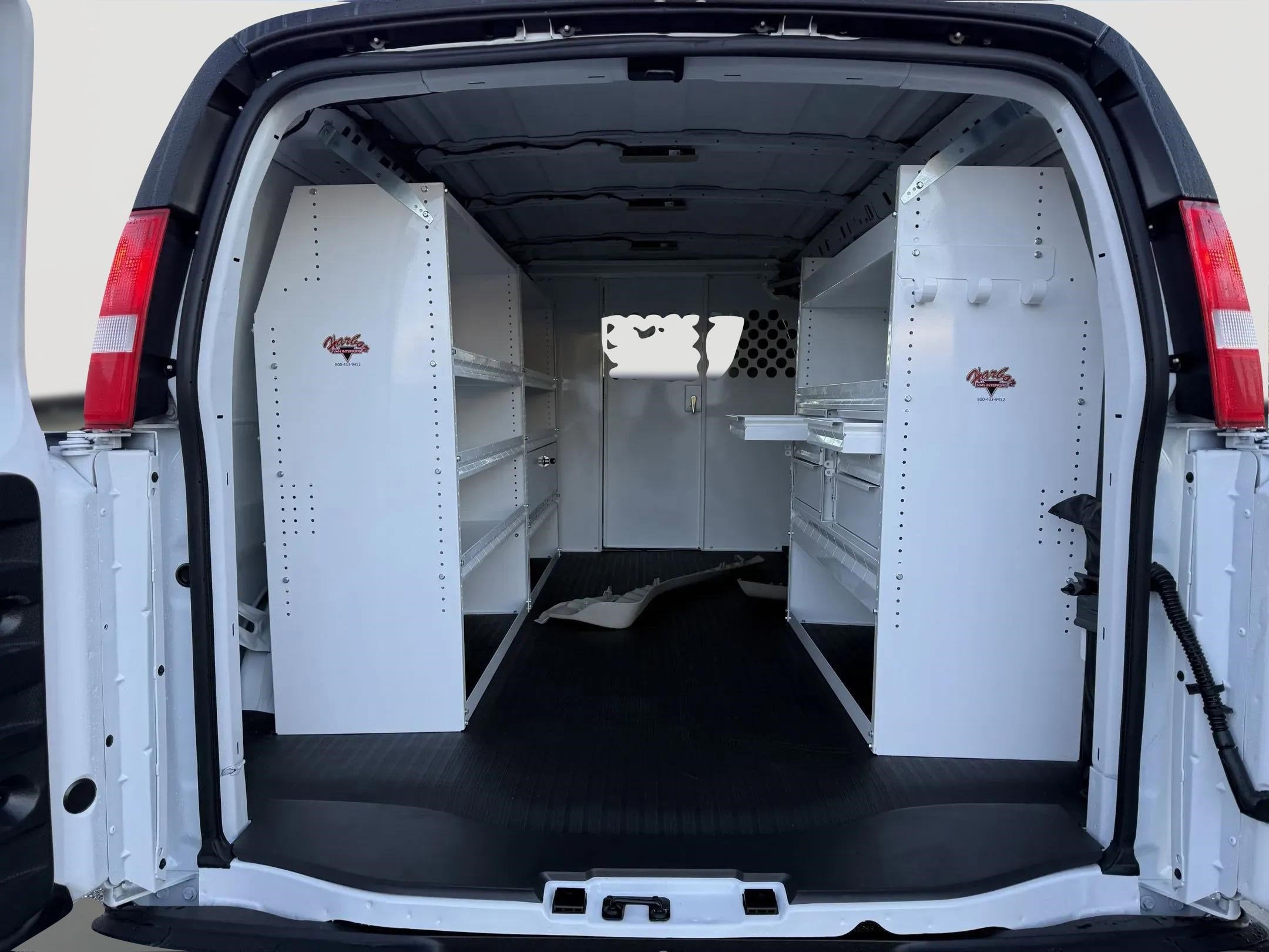 2025 Chevrolet Express Cargo WT