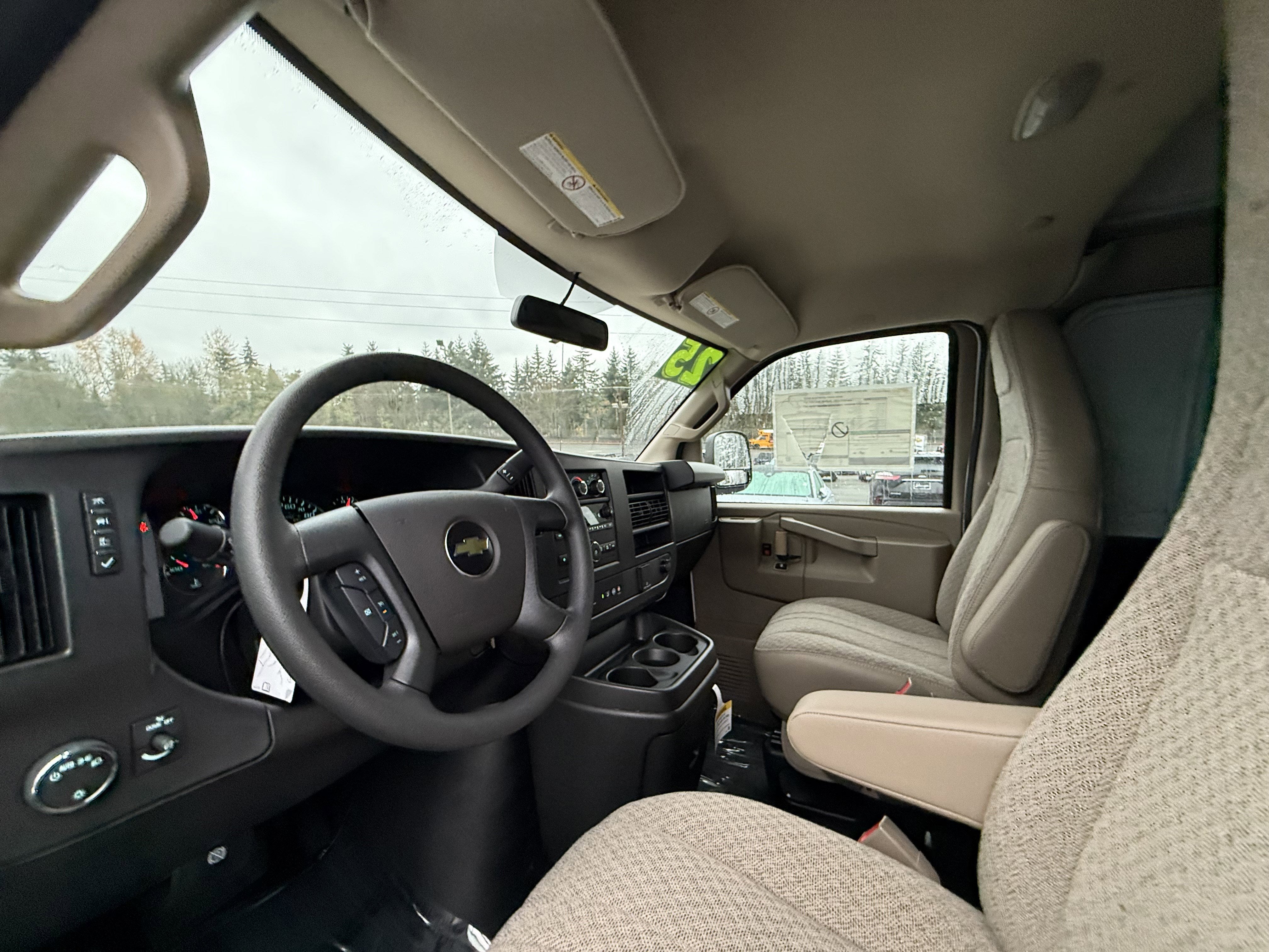 2025 Chevrolet Express Cargo 2500 WT