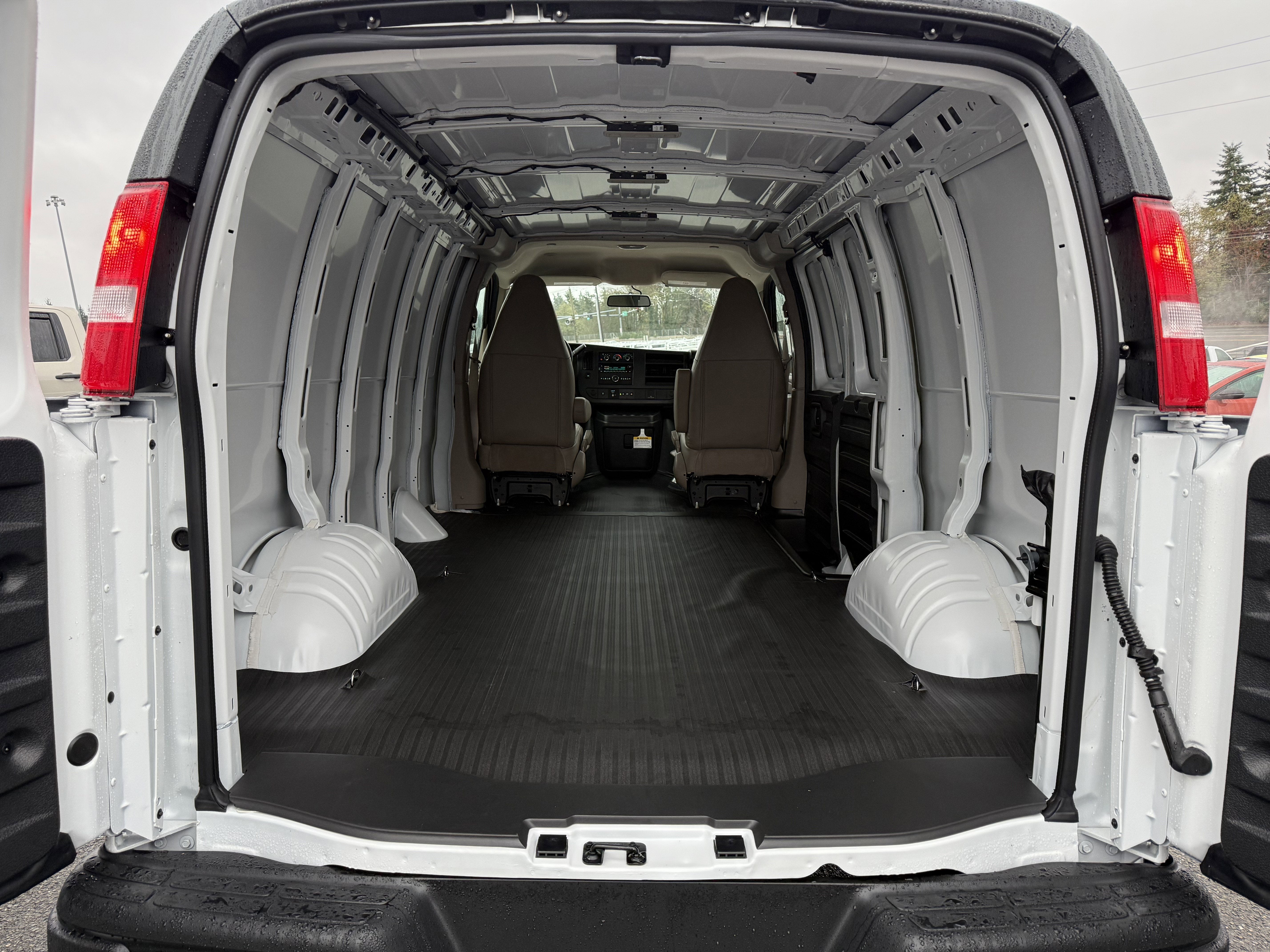 2025 Chevrolet Express Cargo 2500 WT