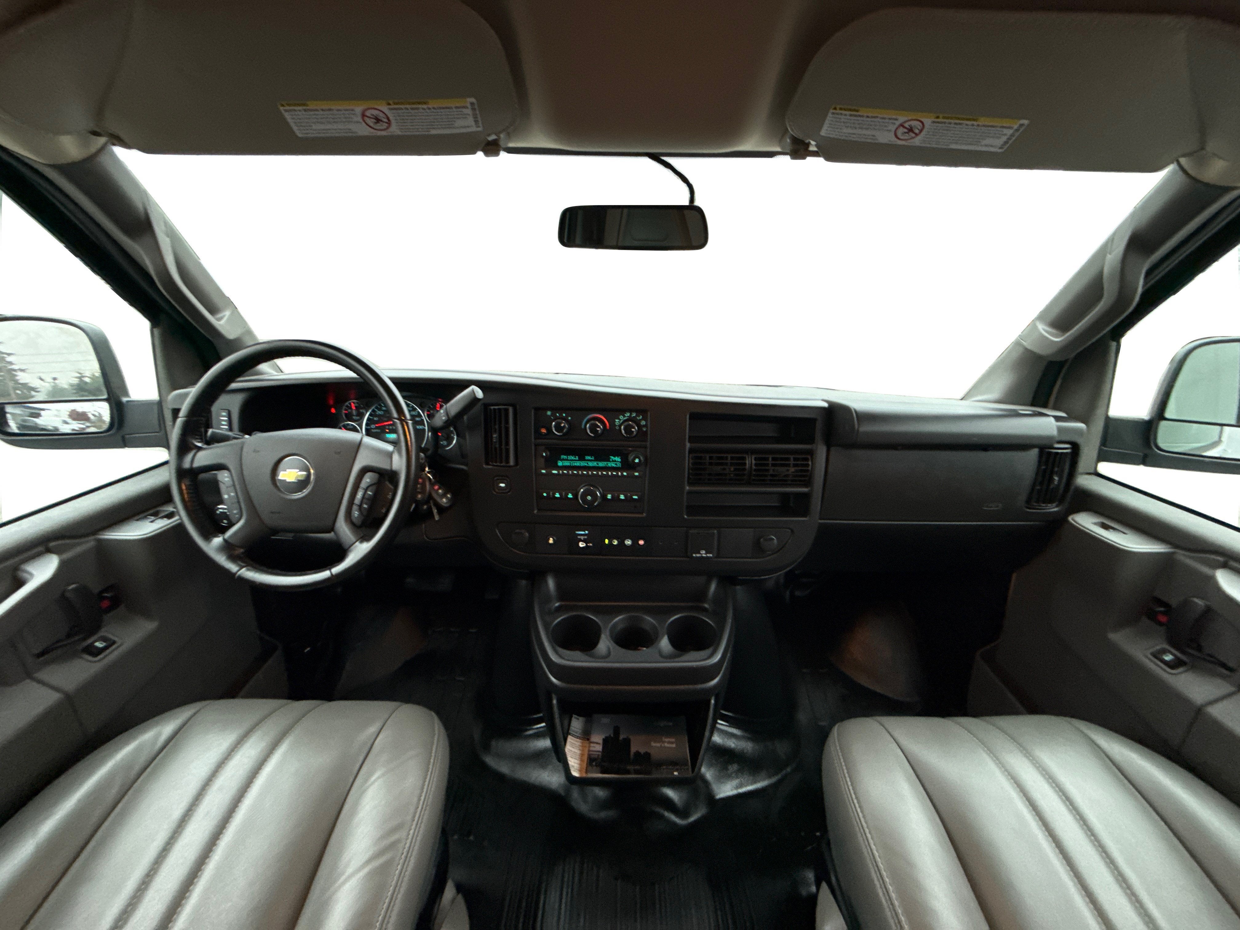 2022 Chevrolet Express Cargo 2500 RWD 2500 Regular Wheelbase WT