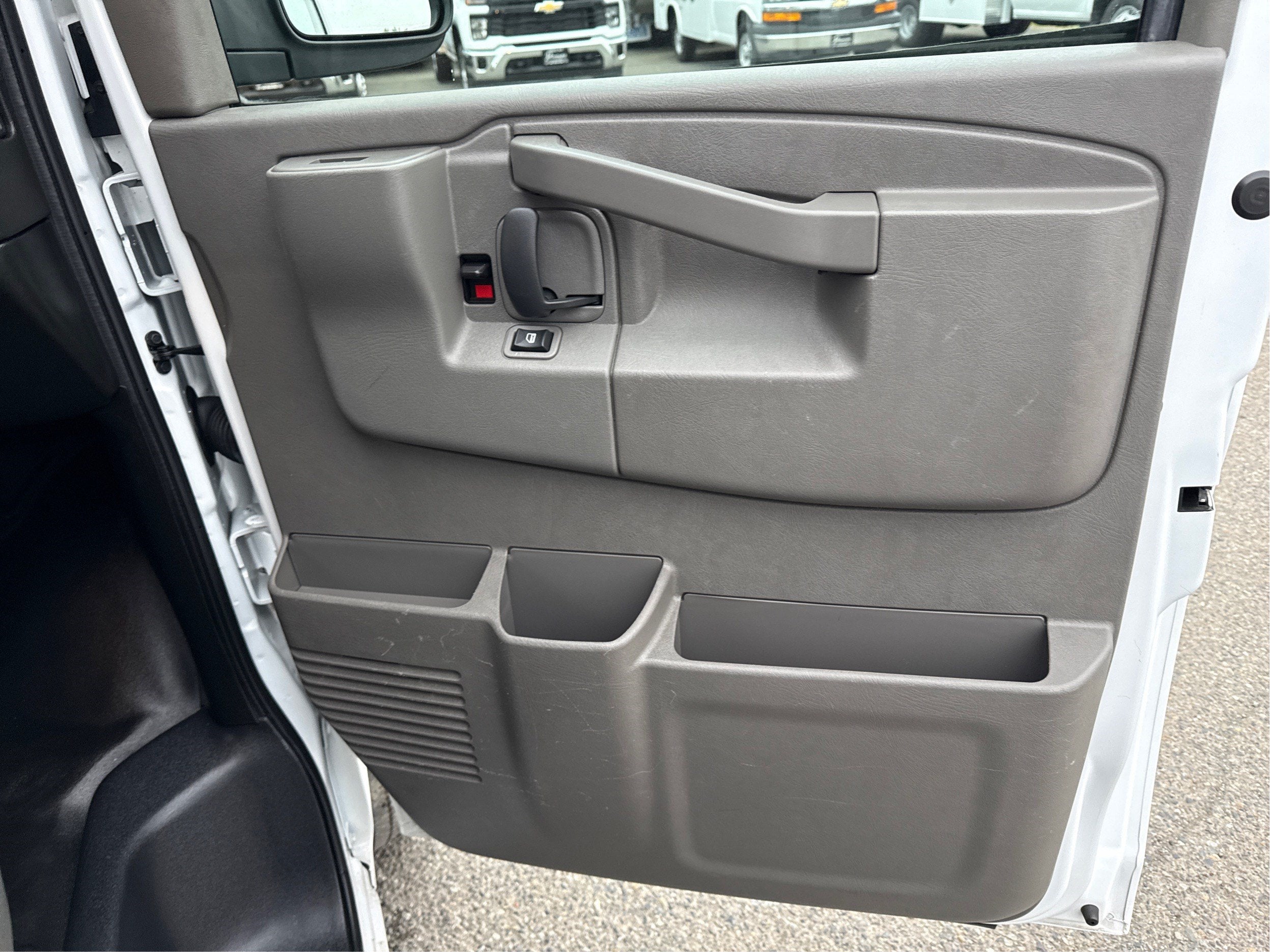 2022 Chevrolet Express Cargo 2500 RWD 2500 Regular Wheelbase WT