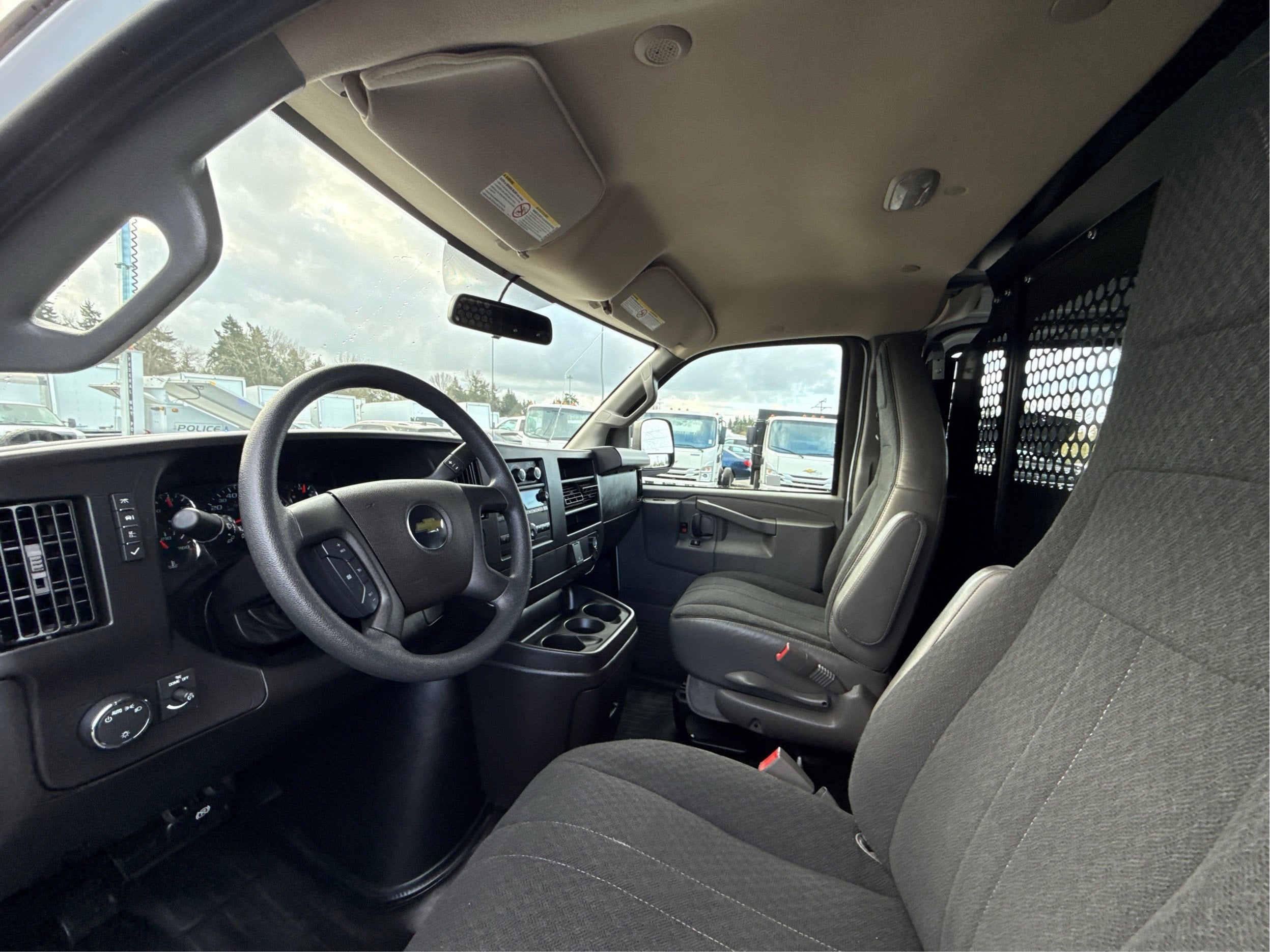2024 Chevrolet Express Cargo 2500 WT