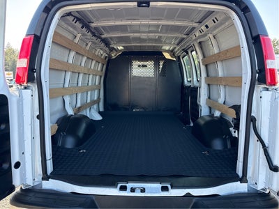 2025 Chevrolet Express Cargo WT