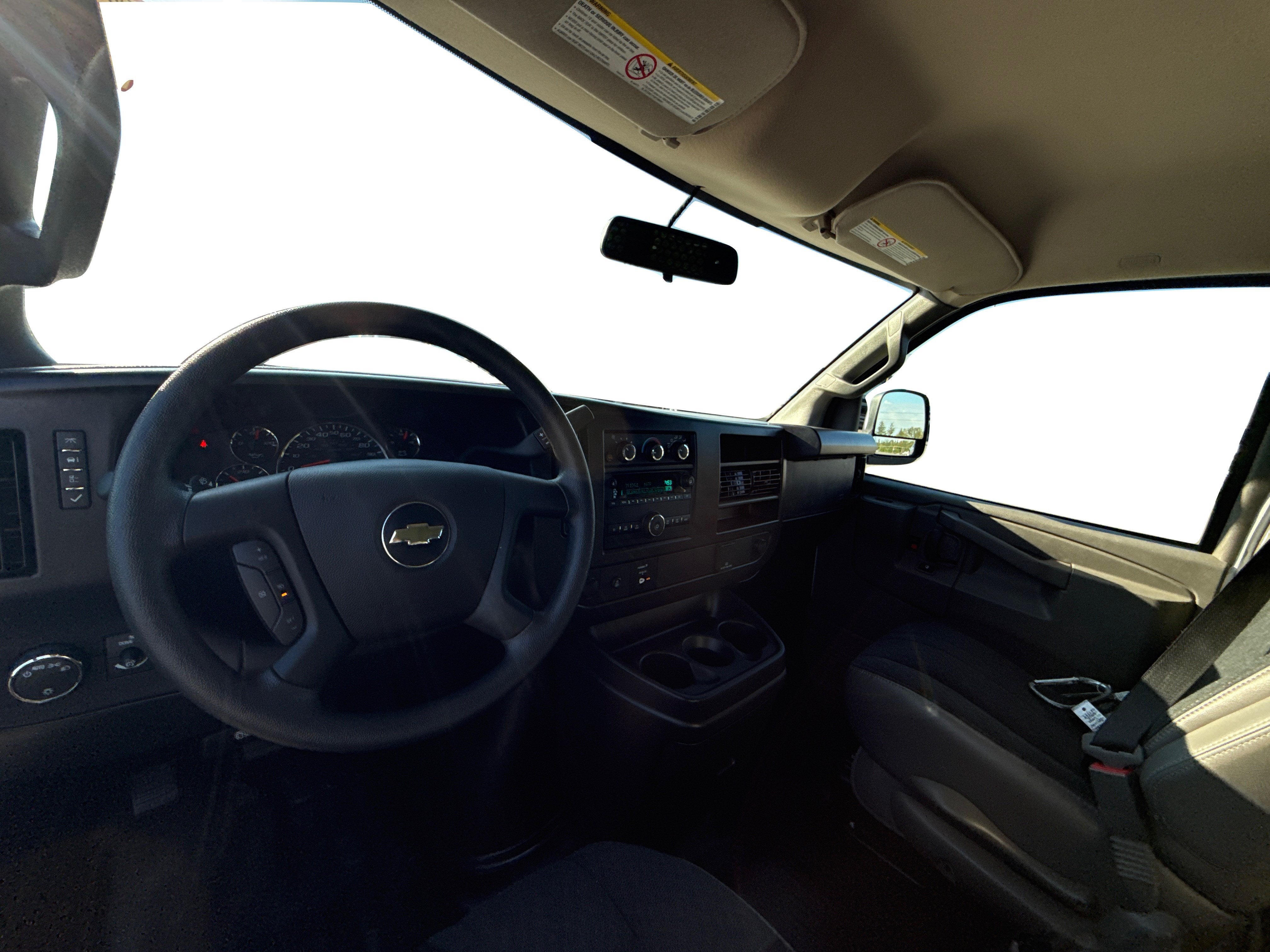 2025 Chevrolet Express Cargo WT