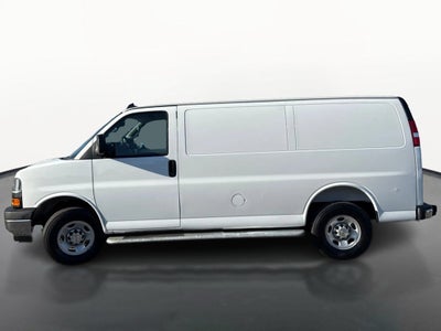 2025 Chevrolet Express Cargo WT