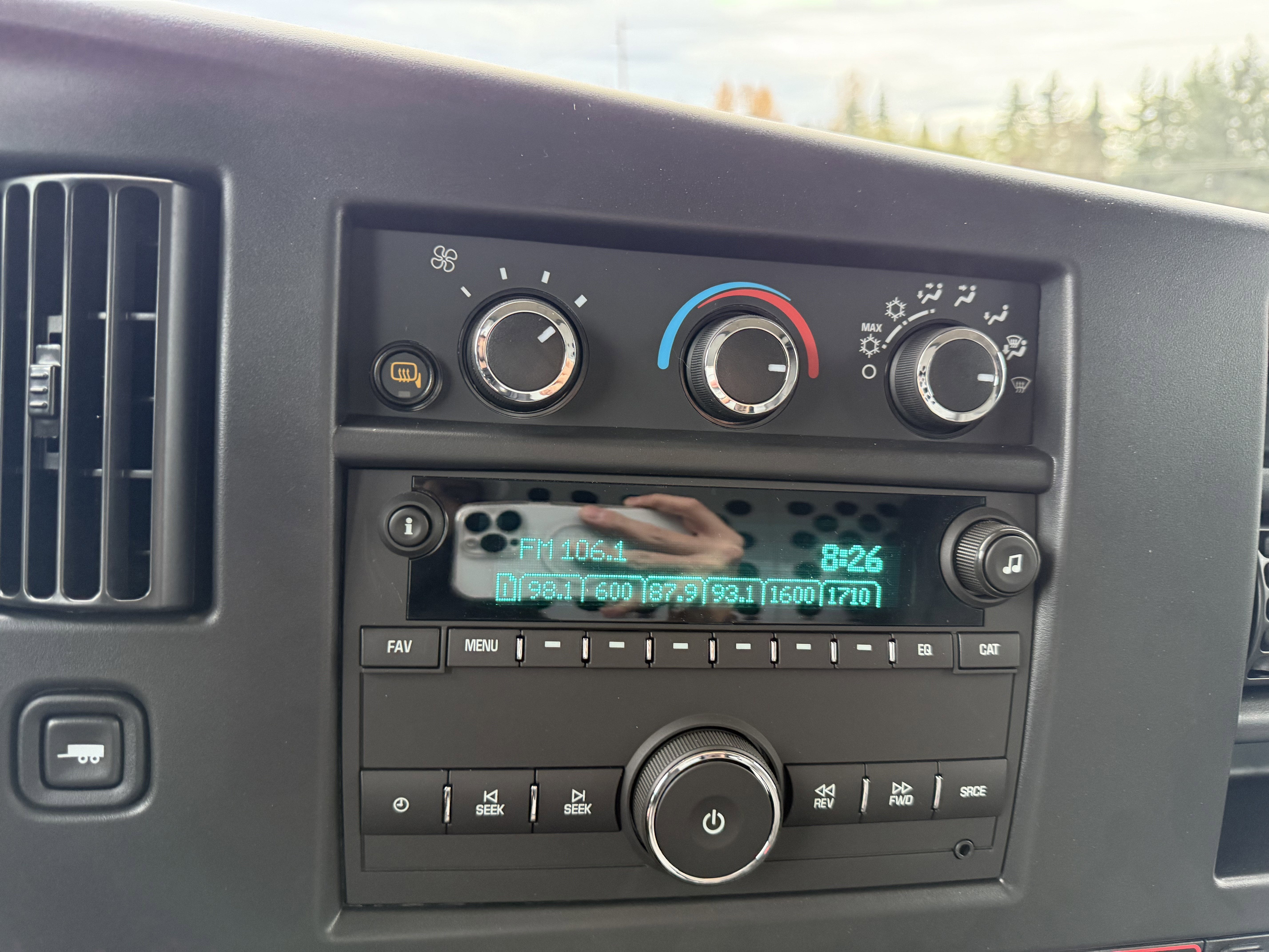 2025 Chevrolet Express Cargo 2500 WT