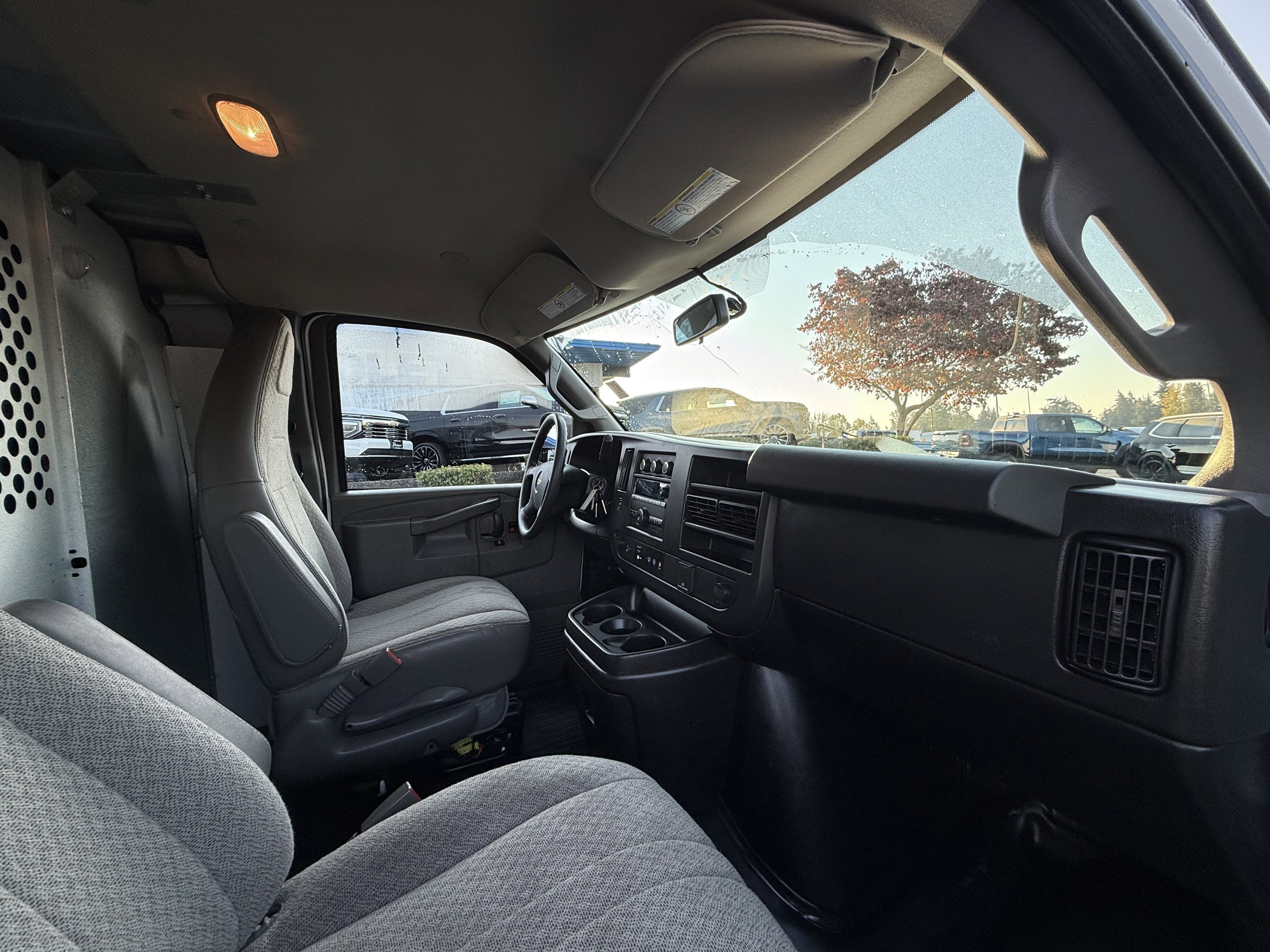 2021 Chevrolet Express Cargo 2500 WT