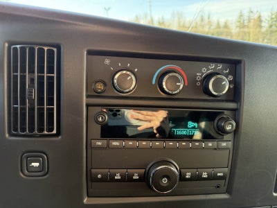 2025 Chevrolet Express Cargo 2500 WT