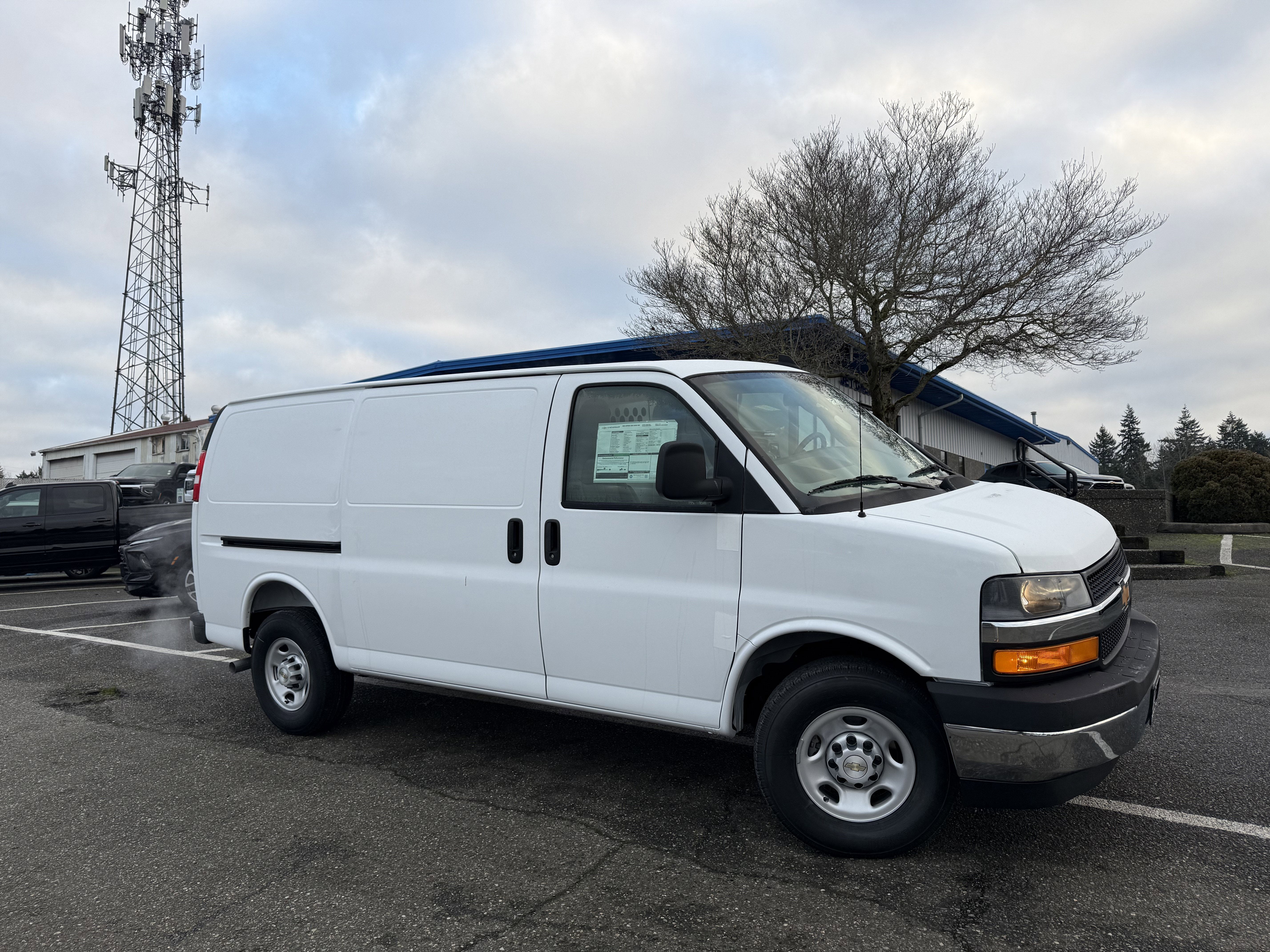 2025 Chevrolet Express Cargo 2500 WT