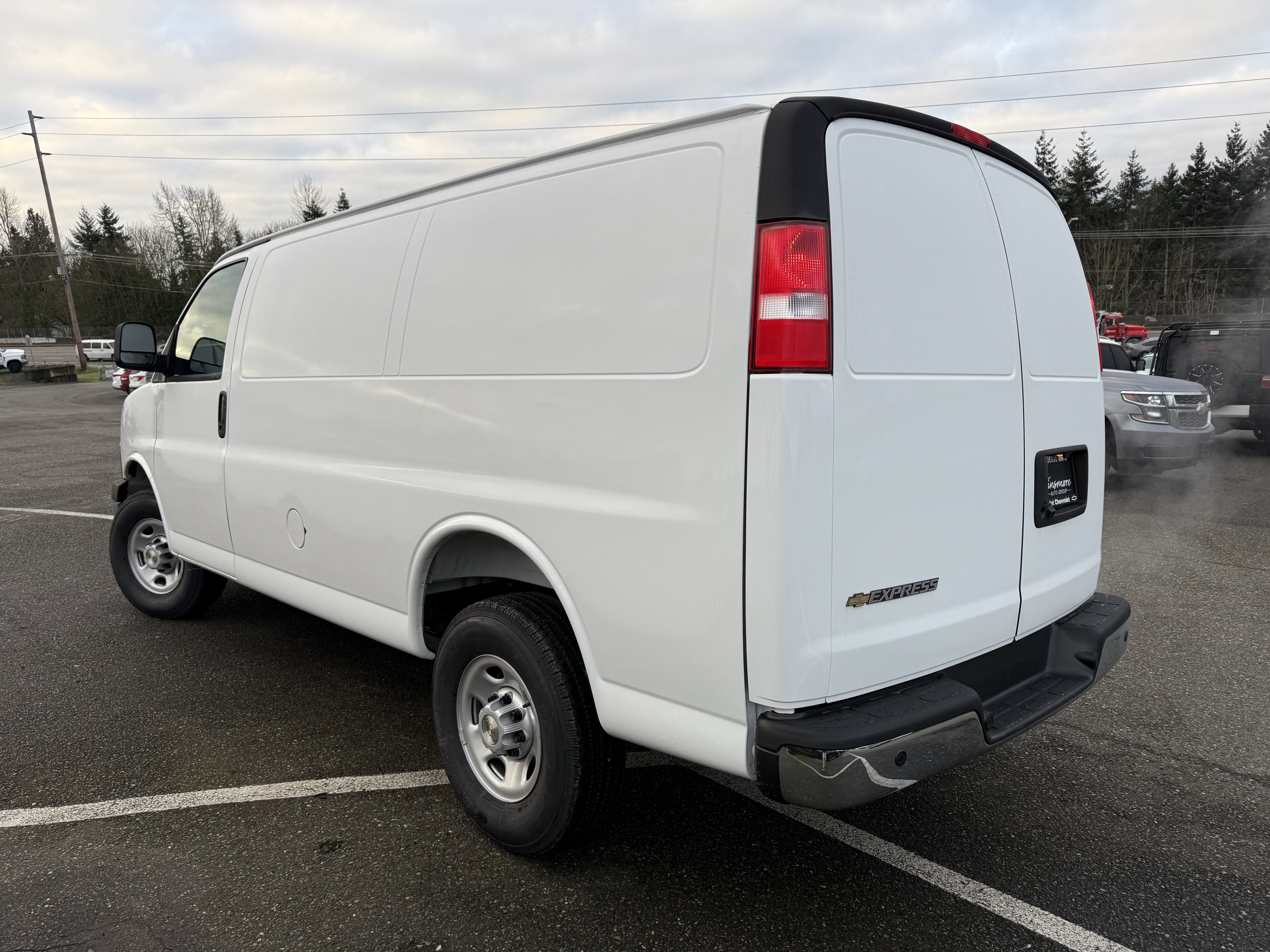 2025 Chevrolet Express Cargo 2500 WT