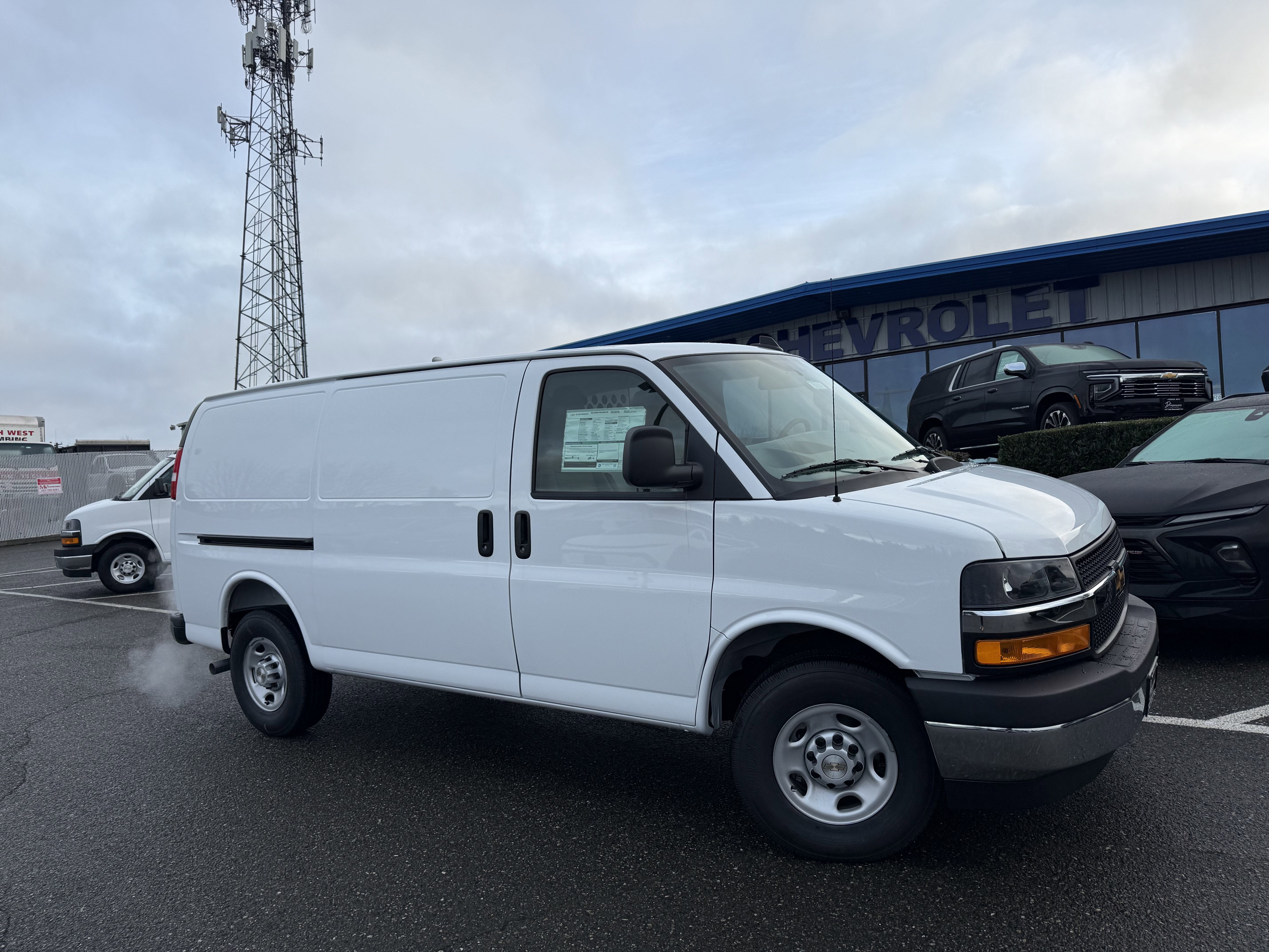 2025 Chevrolet Express Cargo 2500 WT