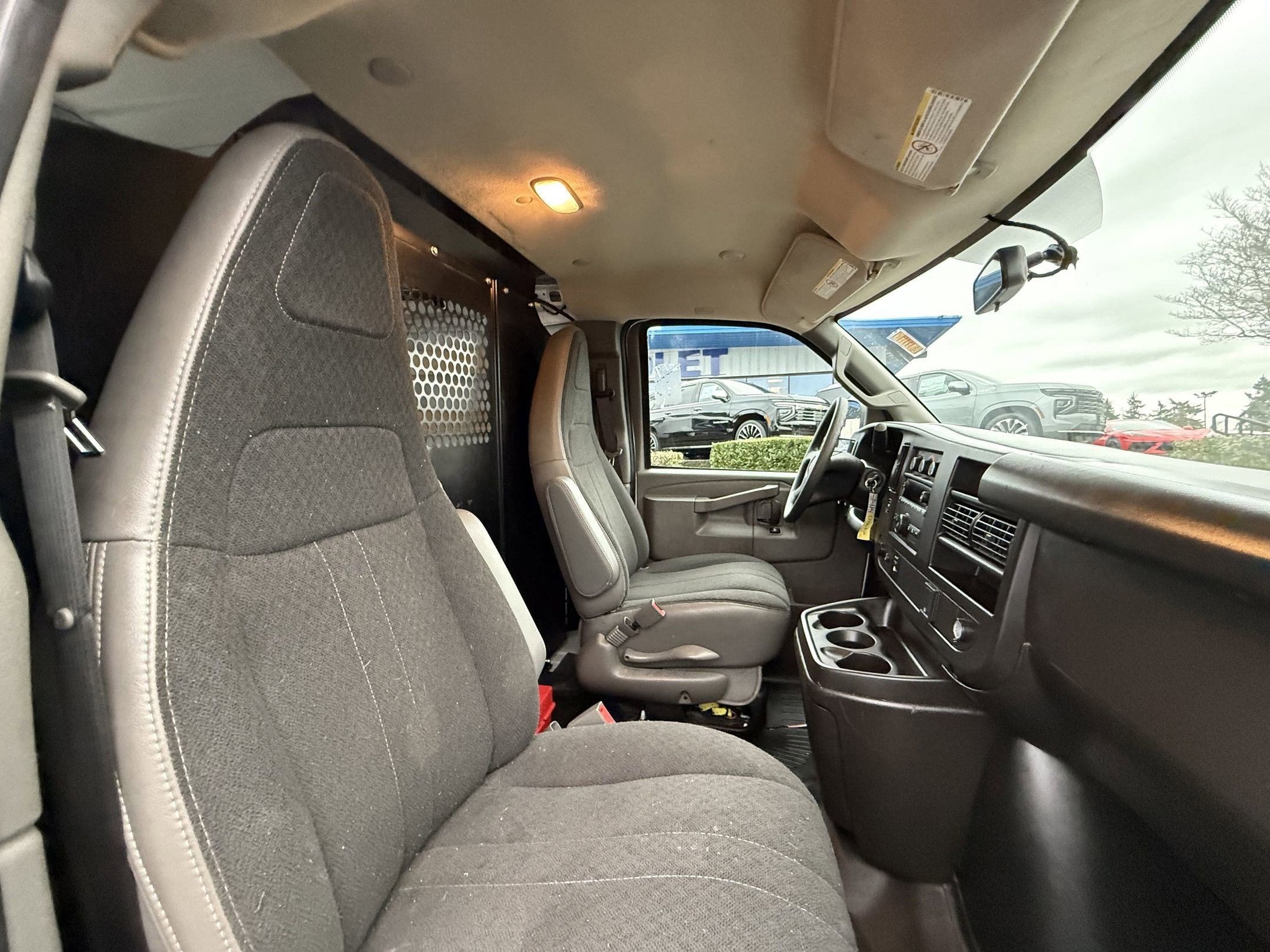 2024 Chevrolet Express Cargo 2500 WT