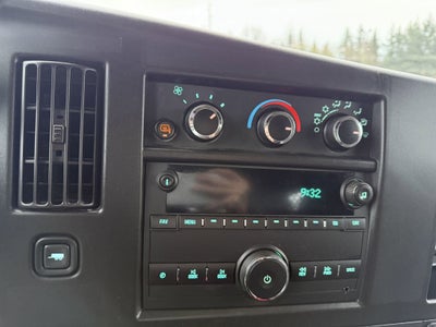 2024 Chevrolet Express Cargo 2500 WT