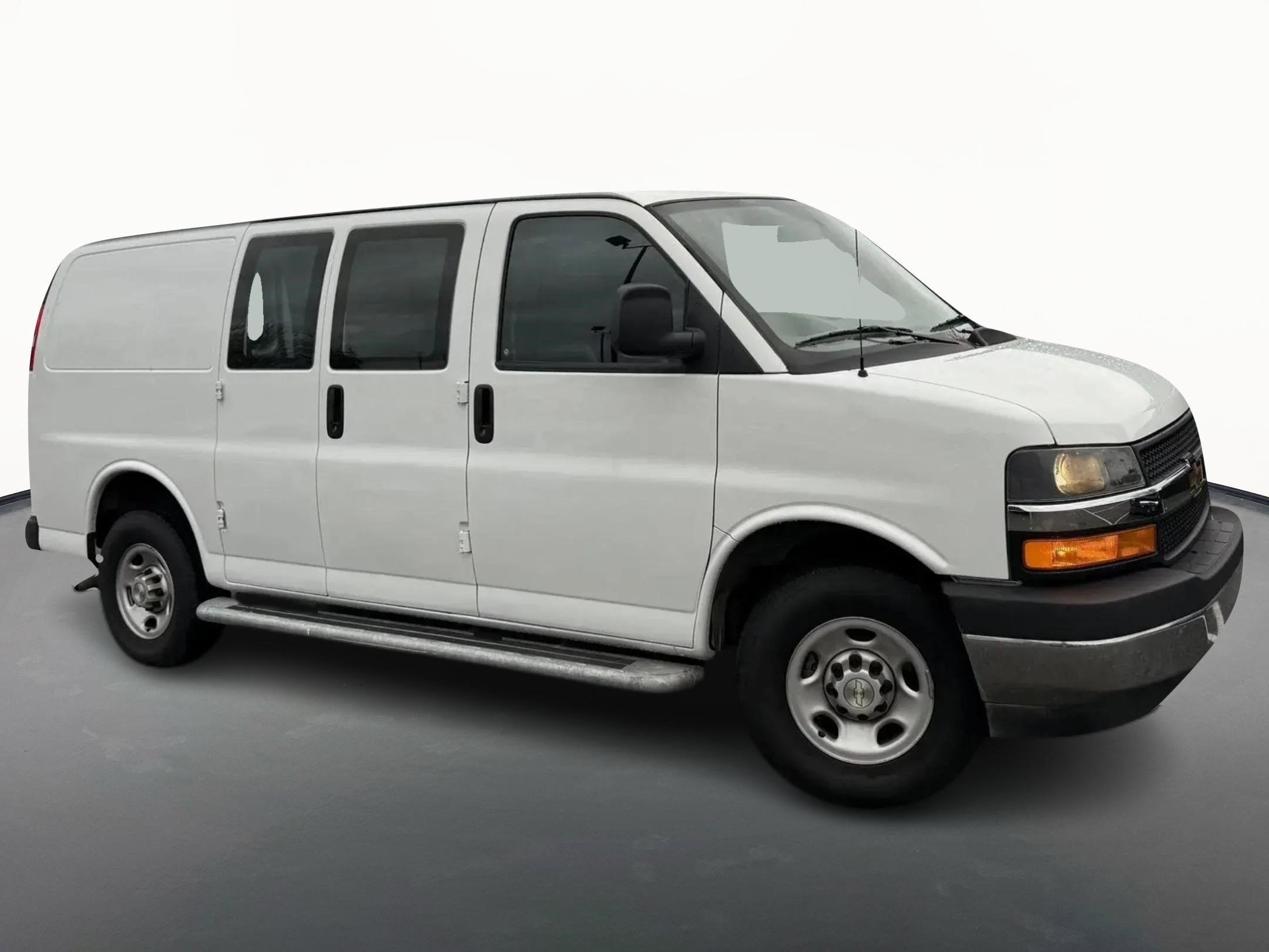 2024 Chevrolet Express Cargo 2500 WT