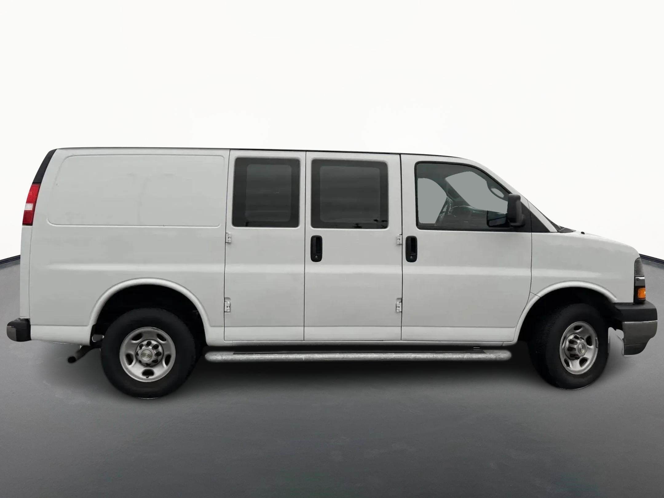 2024 Chevrolet Express Cargo 2500 WT