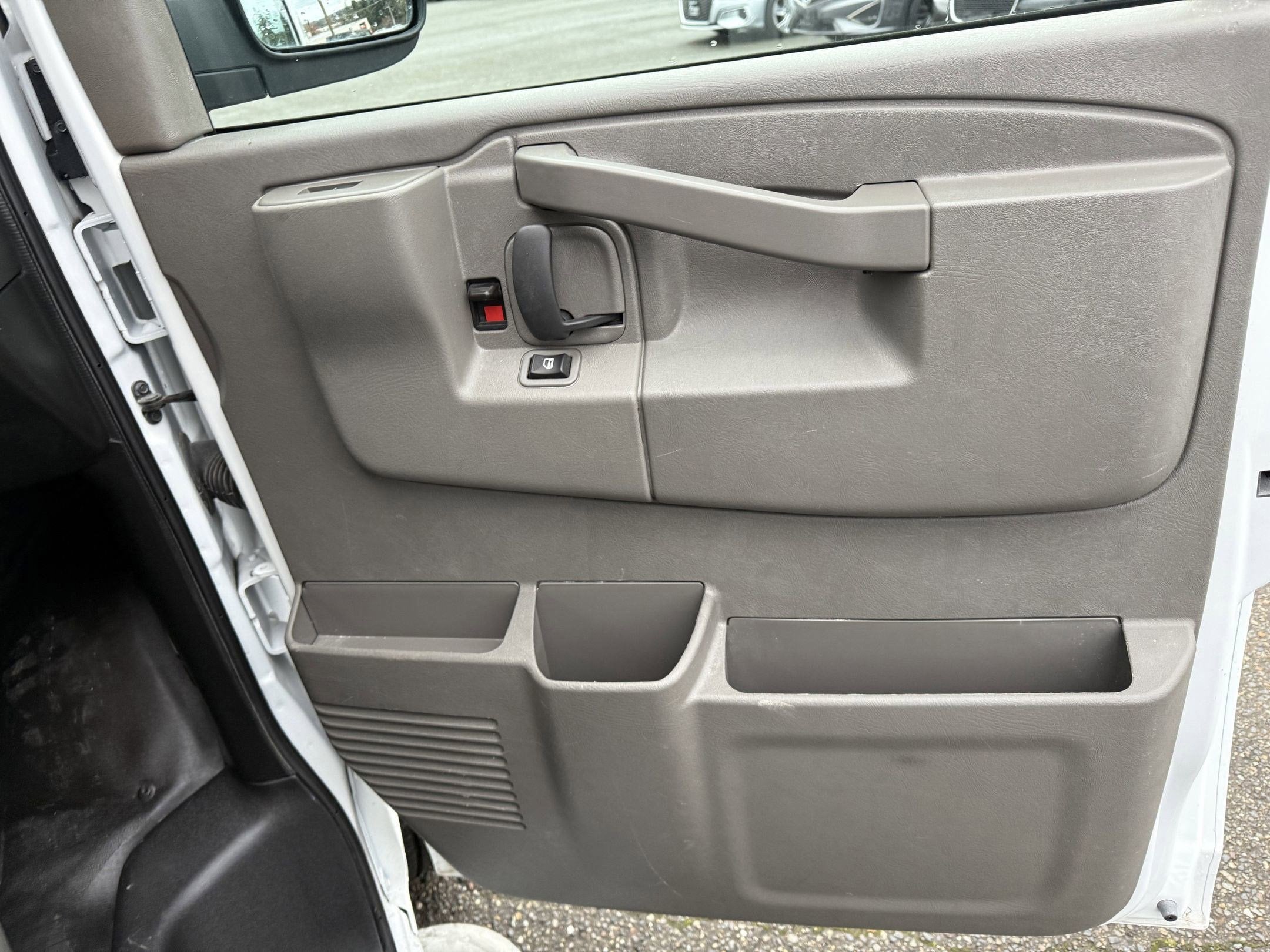 2024 Chevrolet Express Cargo 2500 WT