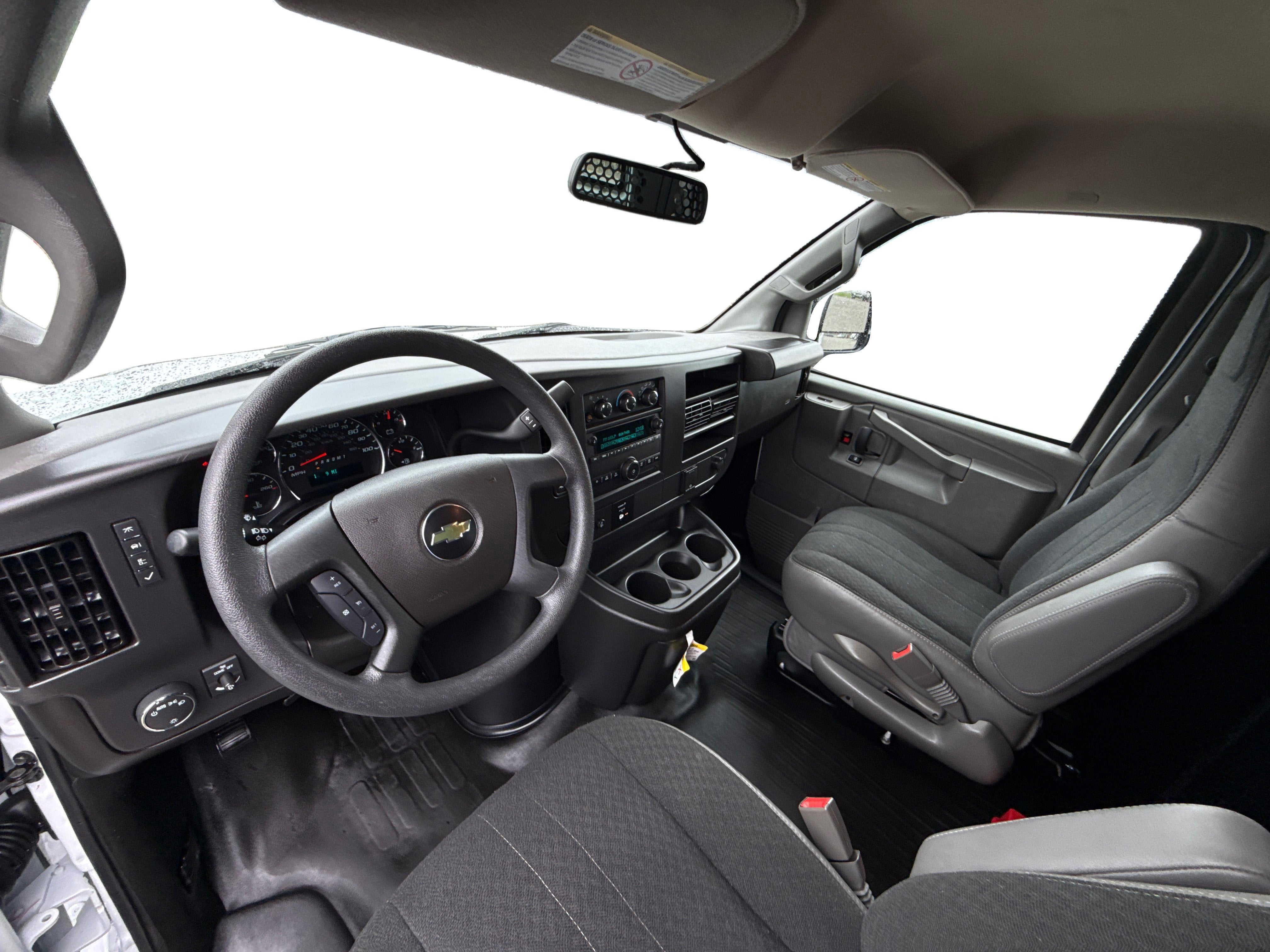 2024 Chevrolet Express Cargo 2500 WT