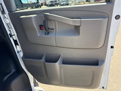 2025 Chevrolet Express Cargo WT