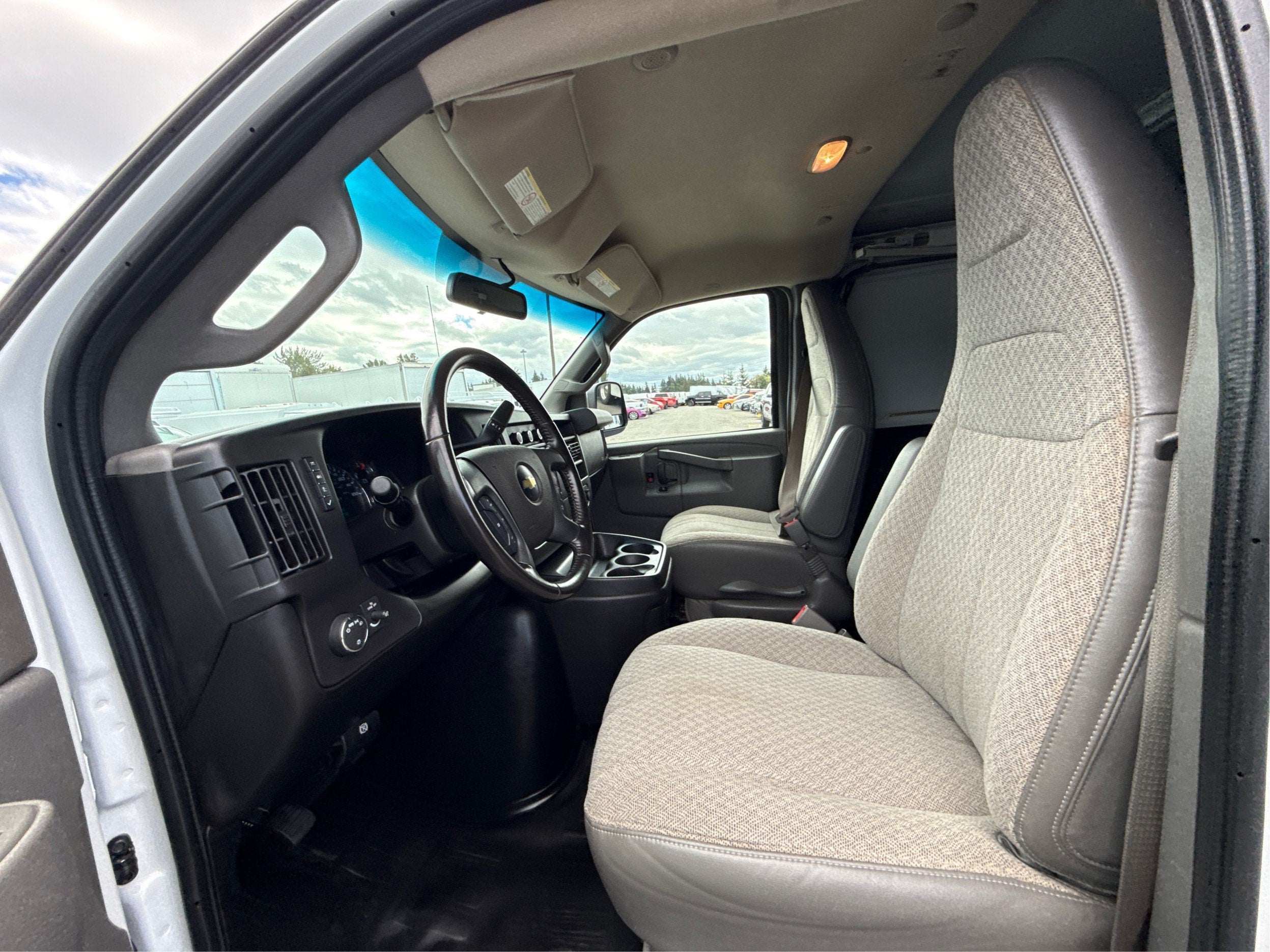 2021 Chevrolet Express Cargo 2500 RWD 2500 Extended Wheelbase WT