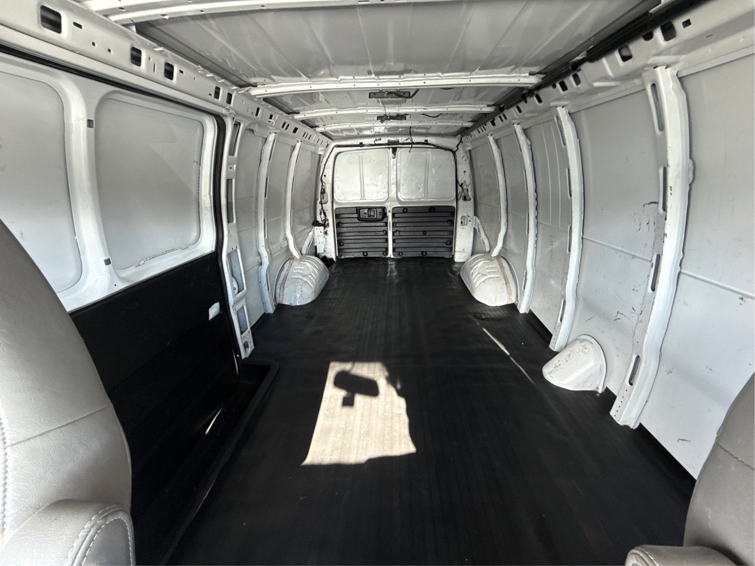 2021 Chevrolet Express Cargo 2500 RWD 2500 Extended Wheelbase WT