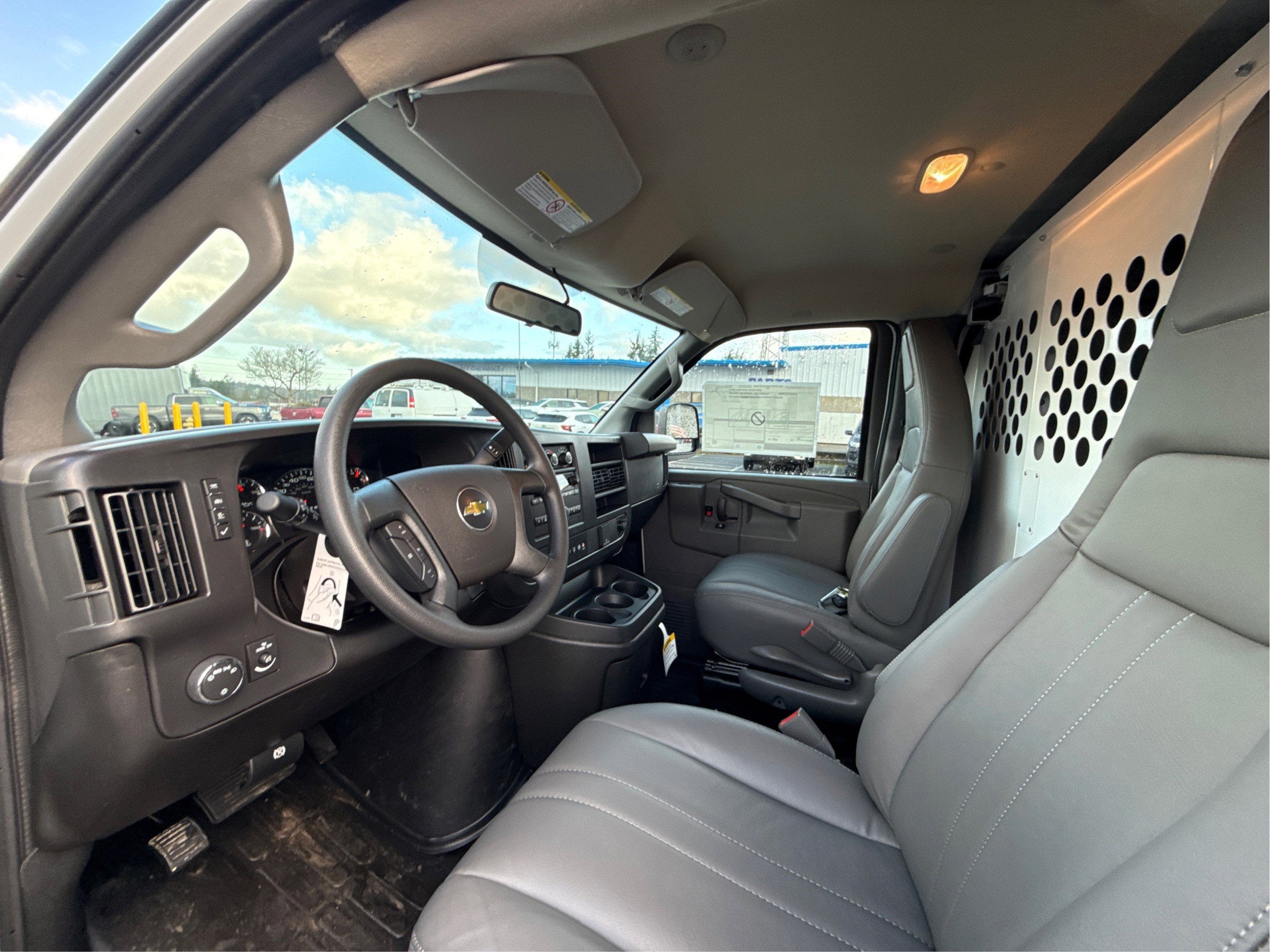 2025 Chevrolet Express Cargo WT