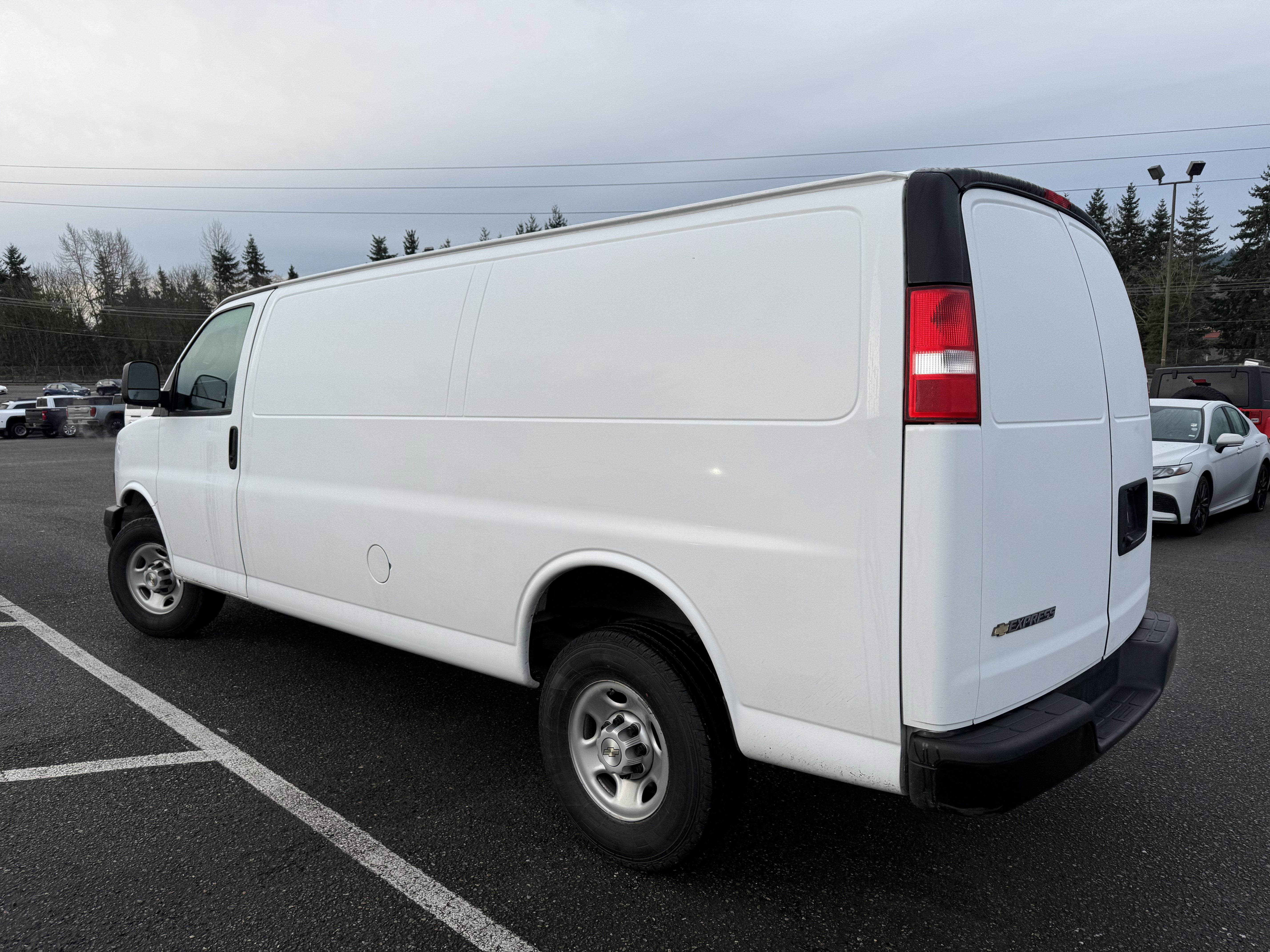 2023 Chevrolet Express Cargo 2500 WT