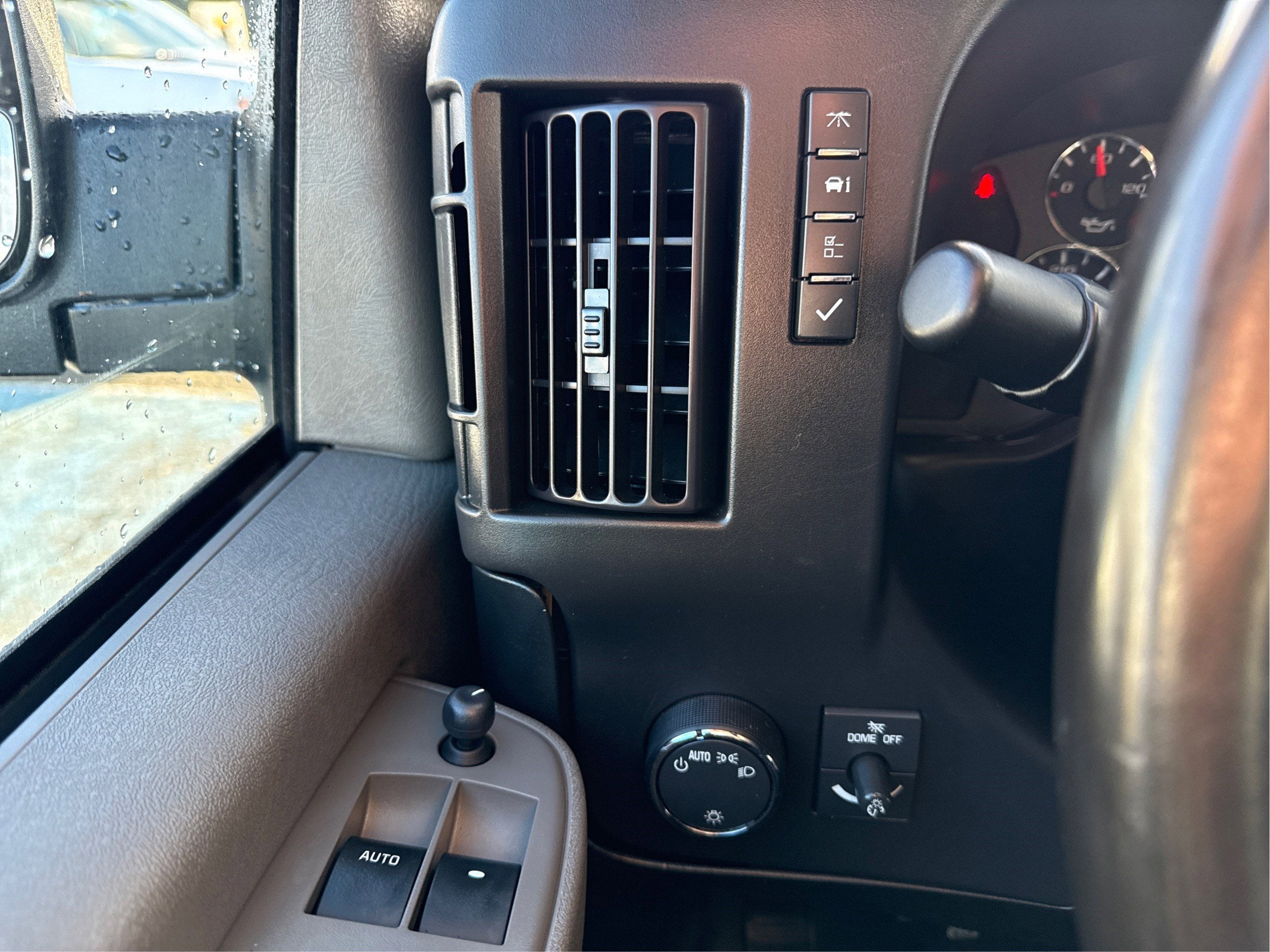 2023 Chevrolet Express Cargo 2500 WT