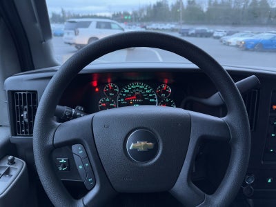 2025 Chevrolet Express Cargo 3500 WT
