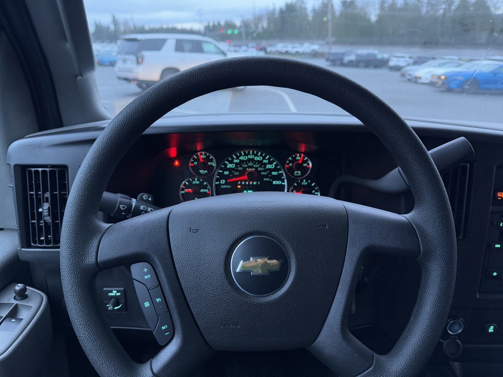 2025 Chevrolet Express Cargo 3500 WT